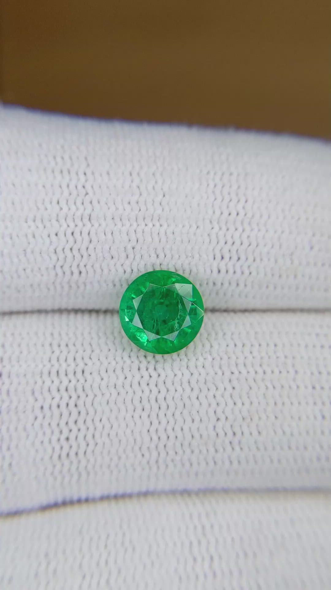1.50 Ct. Emerald from Zambia Size Video