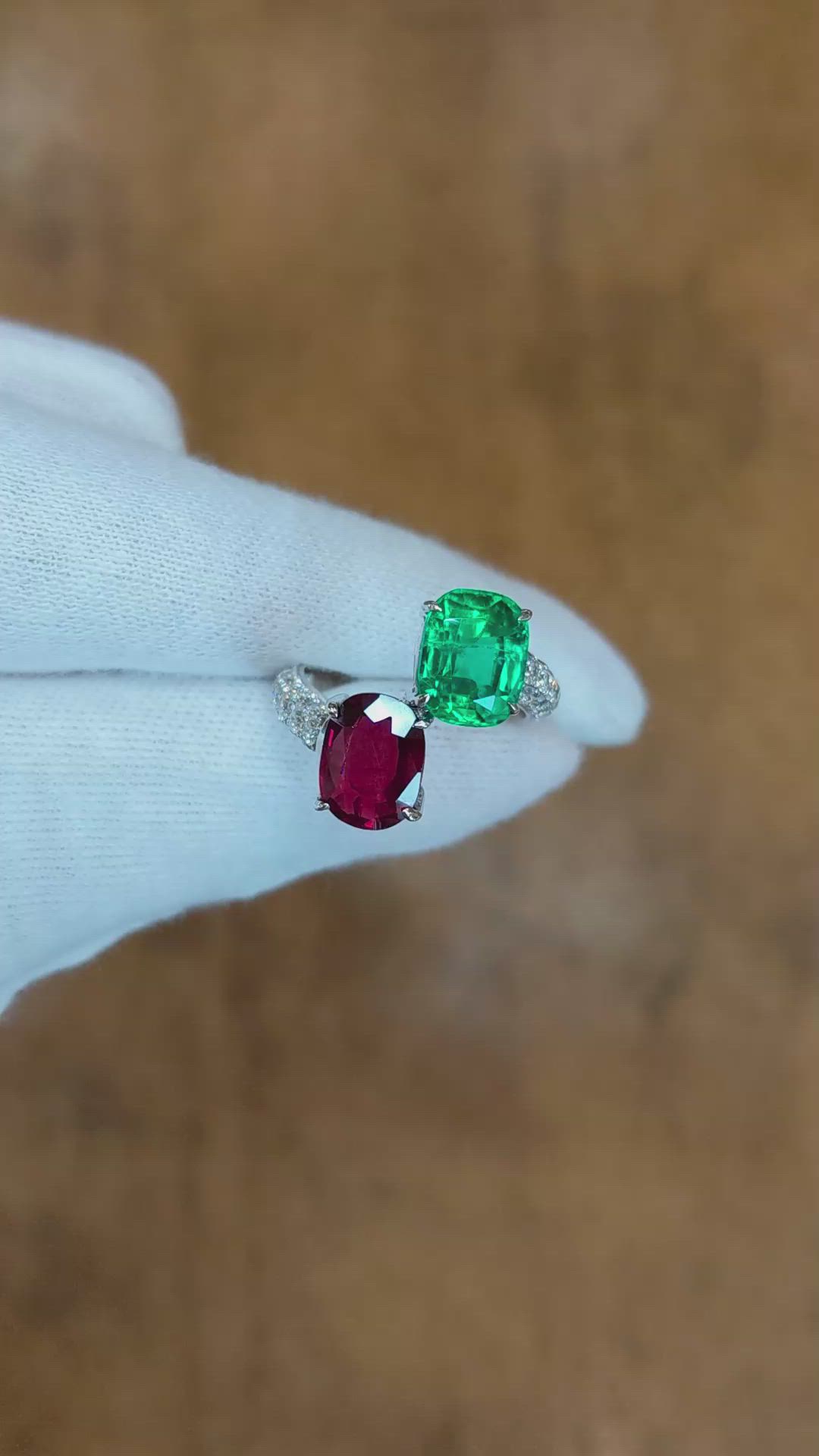 2.05 Ct. Emerald Natural Diamond Pave Ring, 18K Yellow Gold Size Video