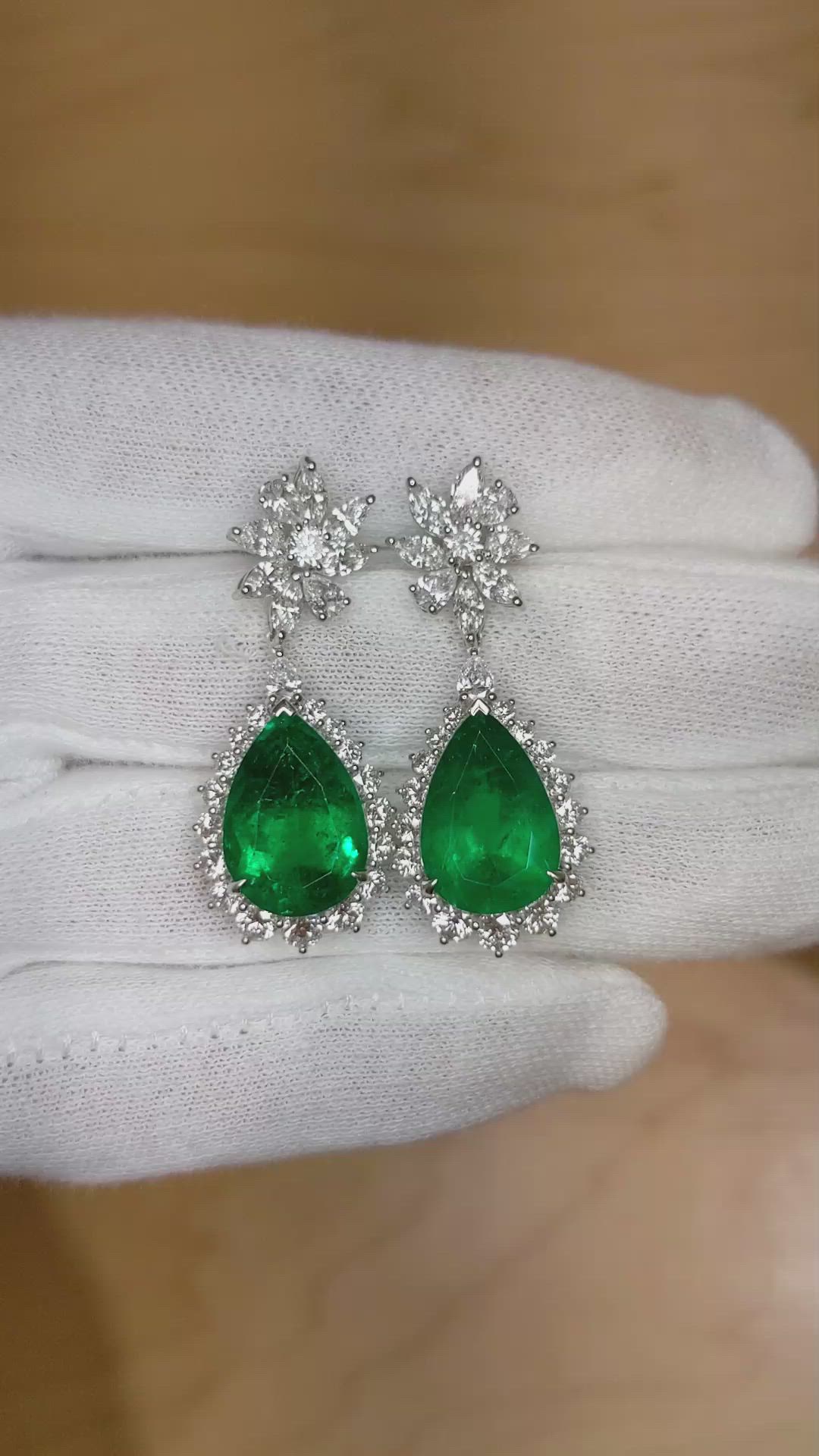 66.39 Ct. Emerald Natural Diamond Pave Necklace, Platinum 950 Size Video