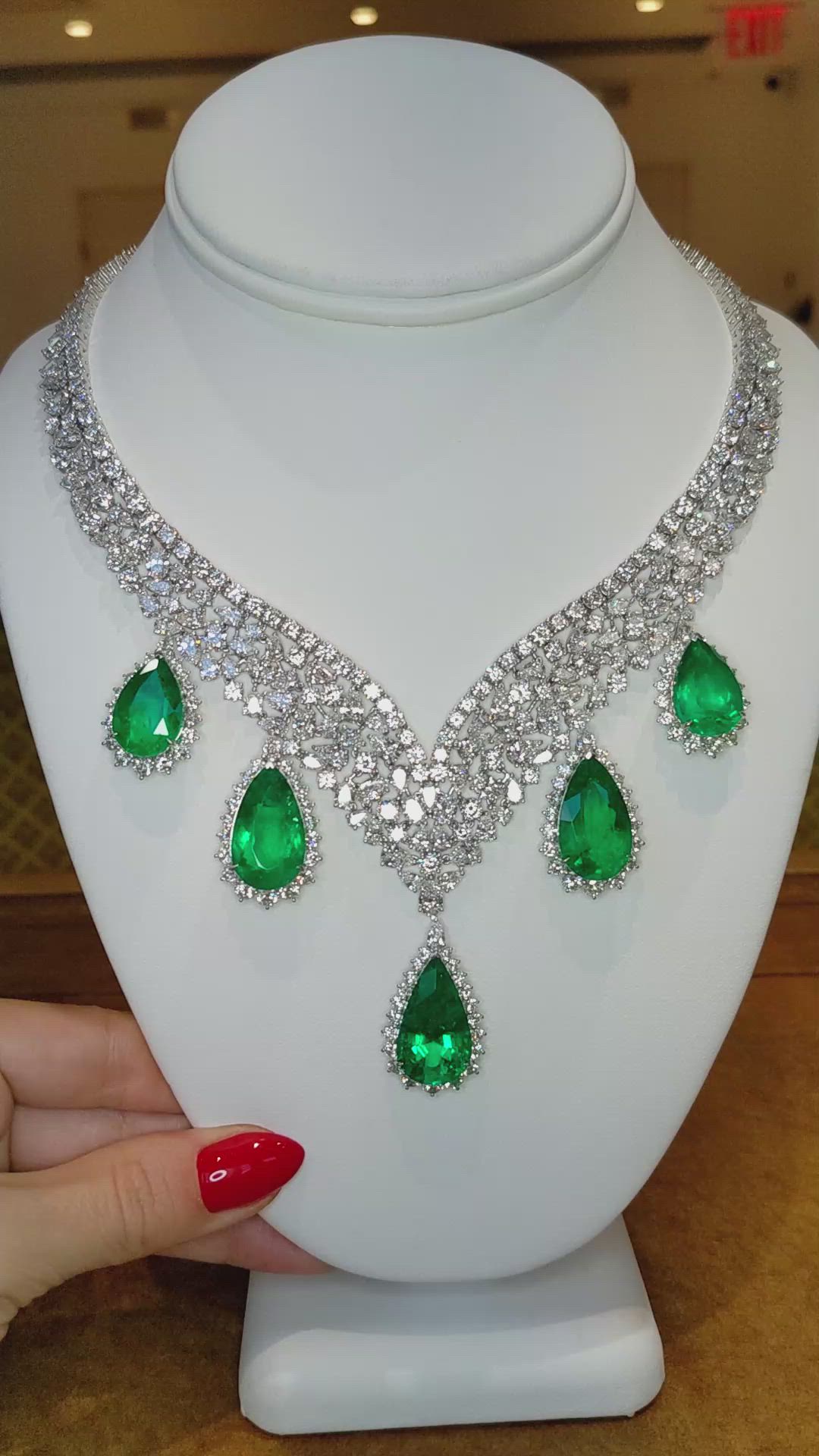 66.39 Ct. Emerald Natural Diamond Pave Necklace, Platinum 950 Size Video