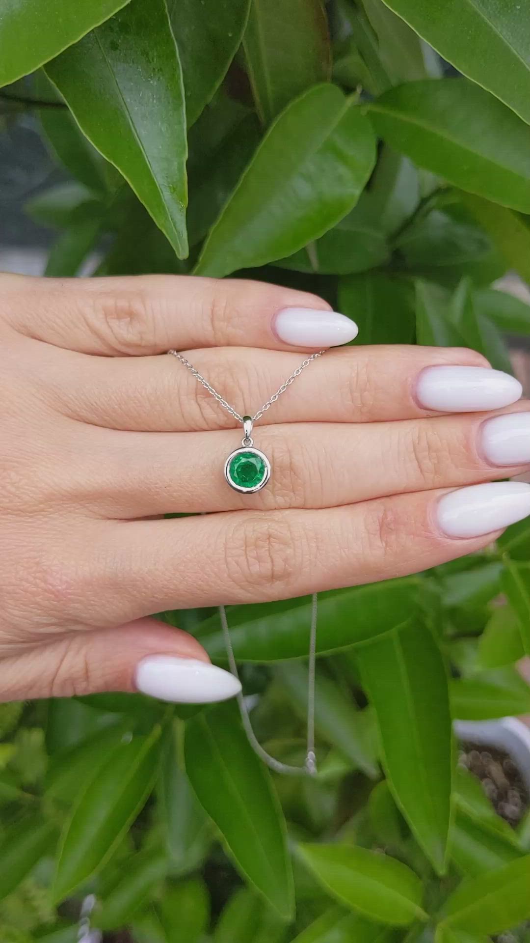 0.95 Ct. Emerald Bezel Pendant, Platinum 950 Size Video