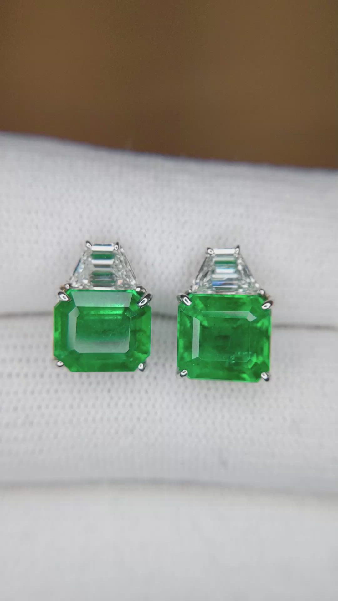 5.34 Ct.Tw. Emerald Natural Diamond Studs Earrings, Platinum 950 Size Video