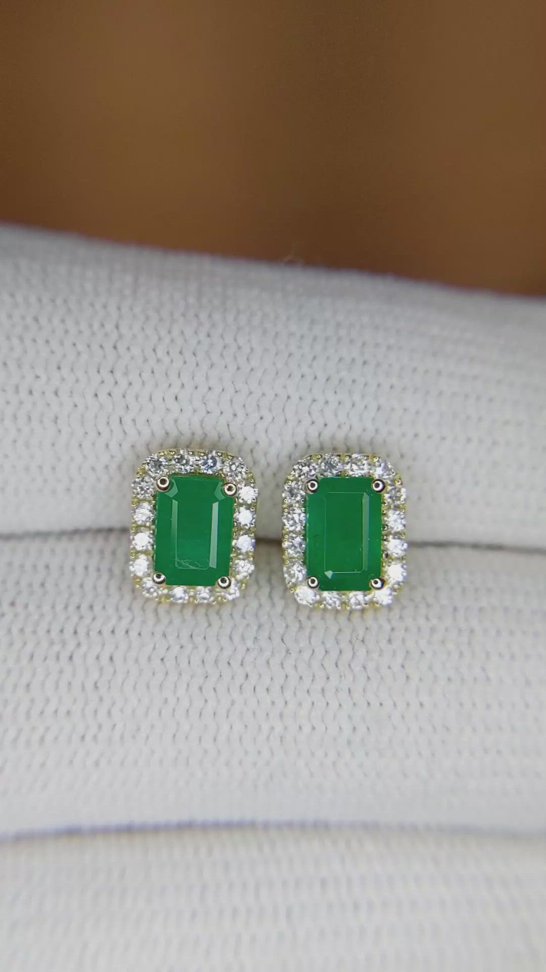 1.14 Ct.Tw. Emerald Natural Diamond Studs Earrings, 14K Yellow Gold Size Video