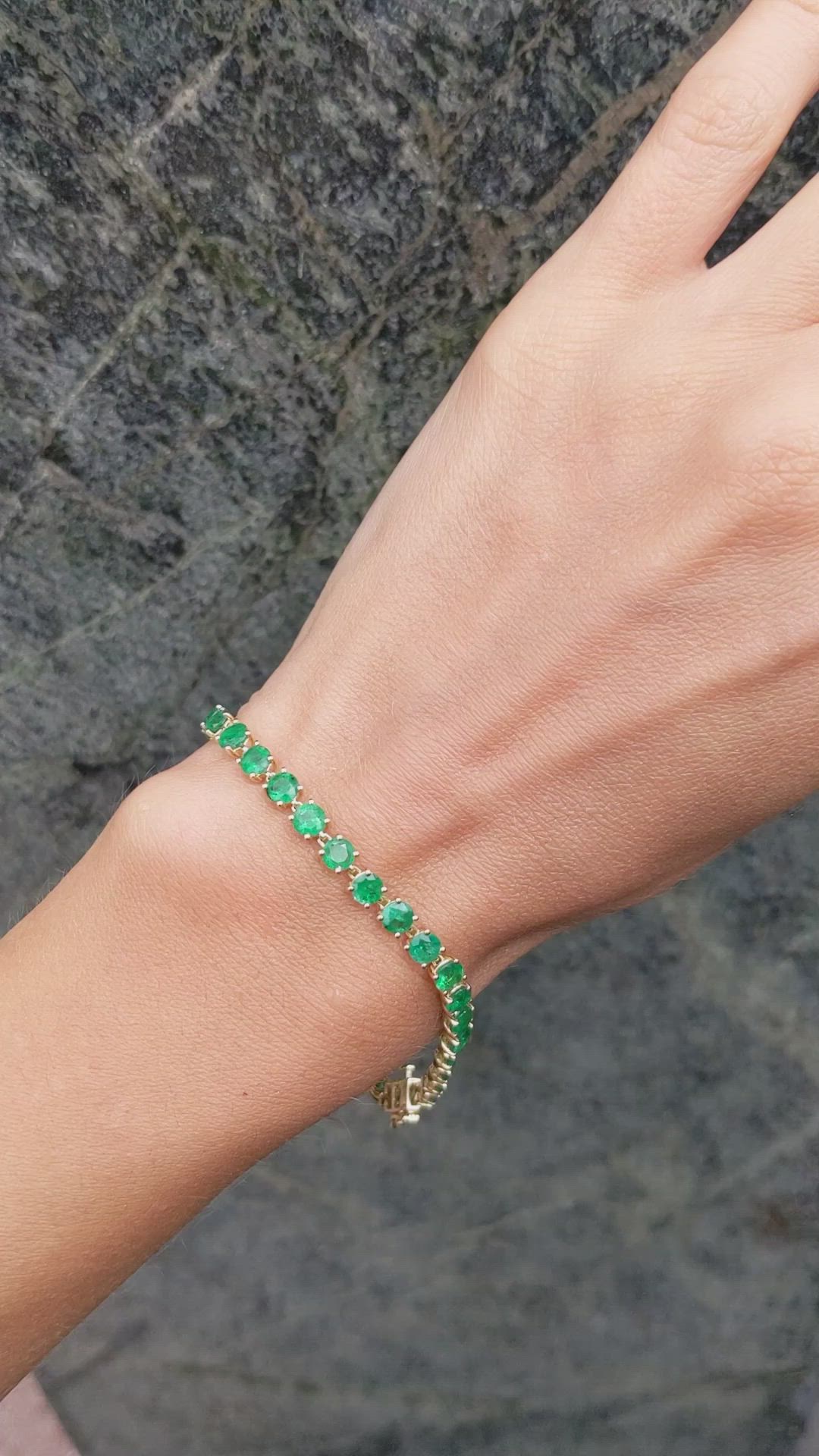 7.94 Ct.Tw. Emerald Tennis/Line Bracelet, 14K Yellow Gold Size Video