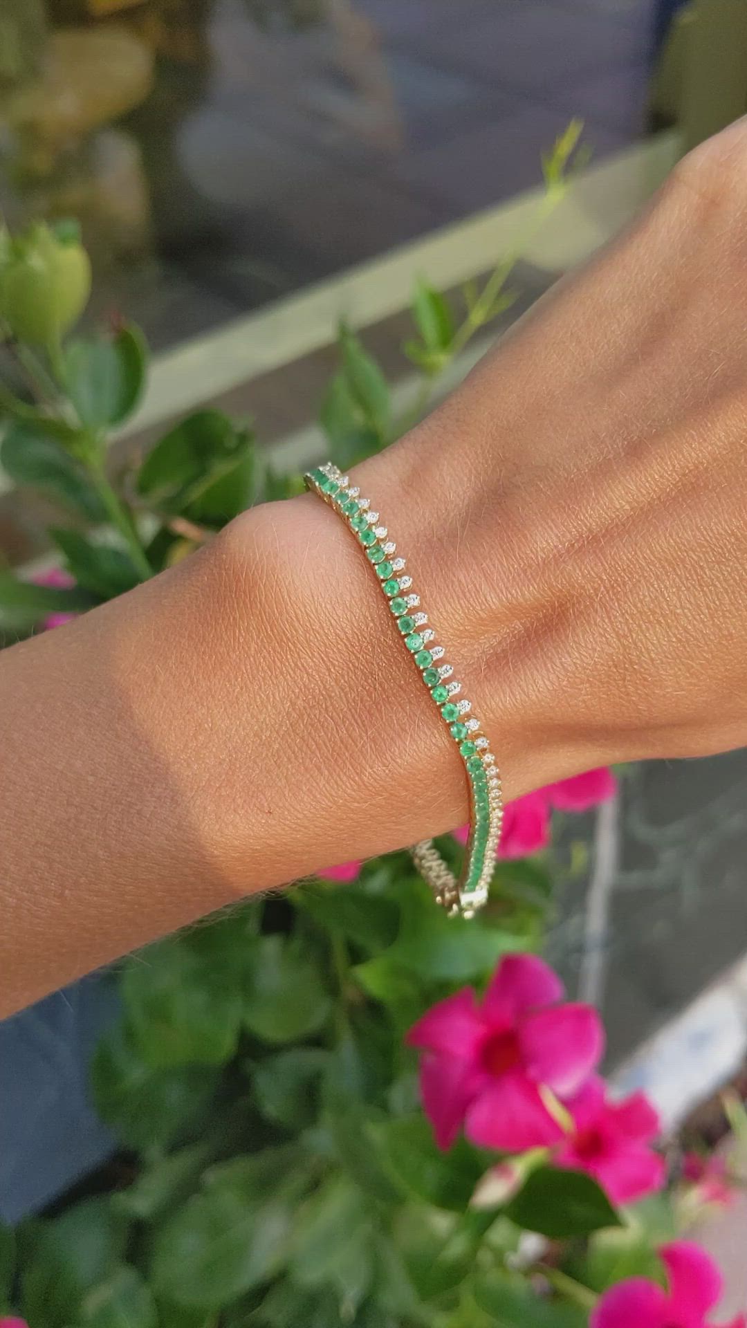 2.55 Ct.Tw. Emerald Natural Diamond Tennis/Line Bracelet, 14K Yellow Gold Size Video