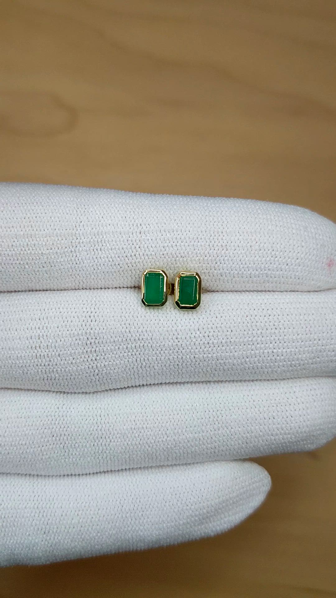 1.03 Ct.Tw.Total Carat Weight Emerald Studs Earrings, 14K Yellow Gold Size Video