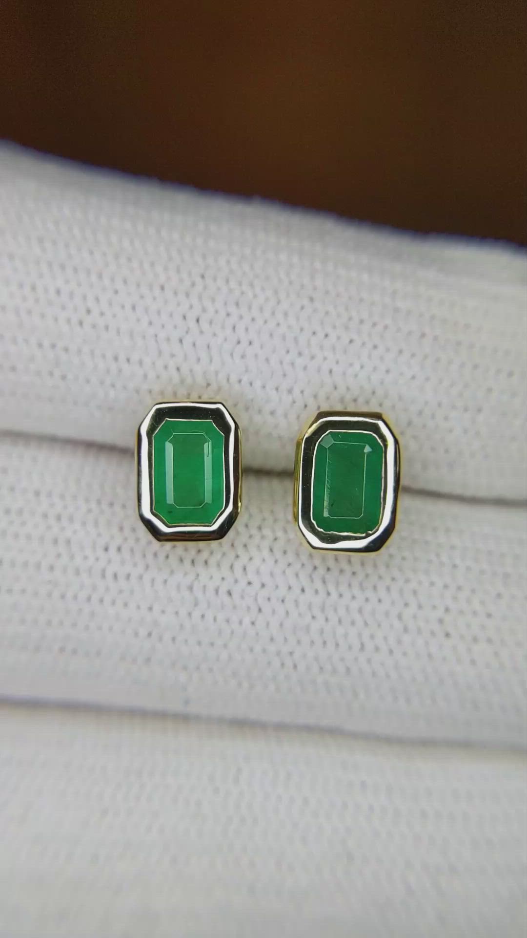1.03 Ct.Tw. Emerald Studs Earrings, 14K Yellow Gold Size Video