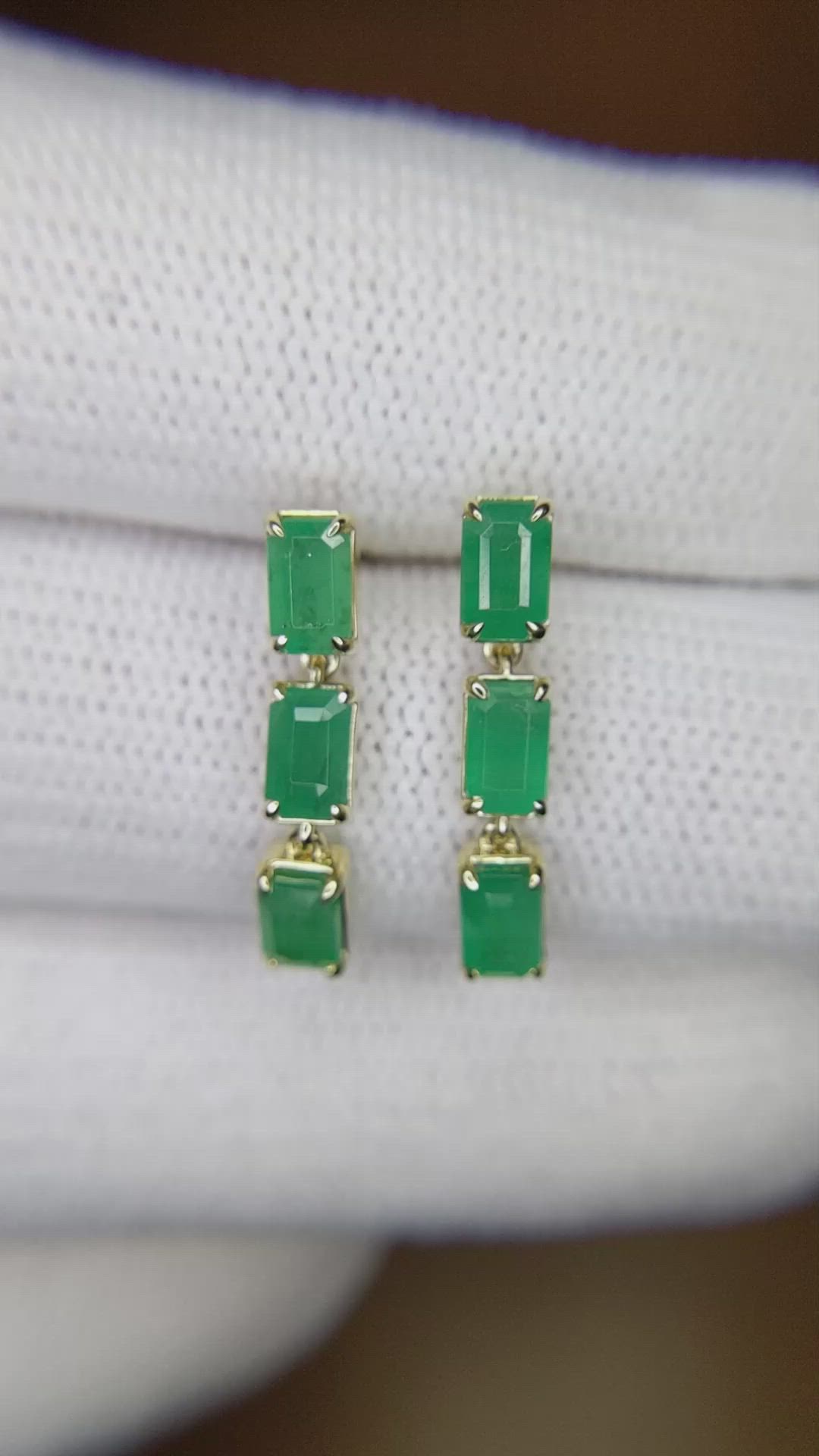 1.86 Ct.Tw. Emerald Drops Earrings, 14K Yellow Gold Size Video