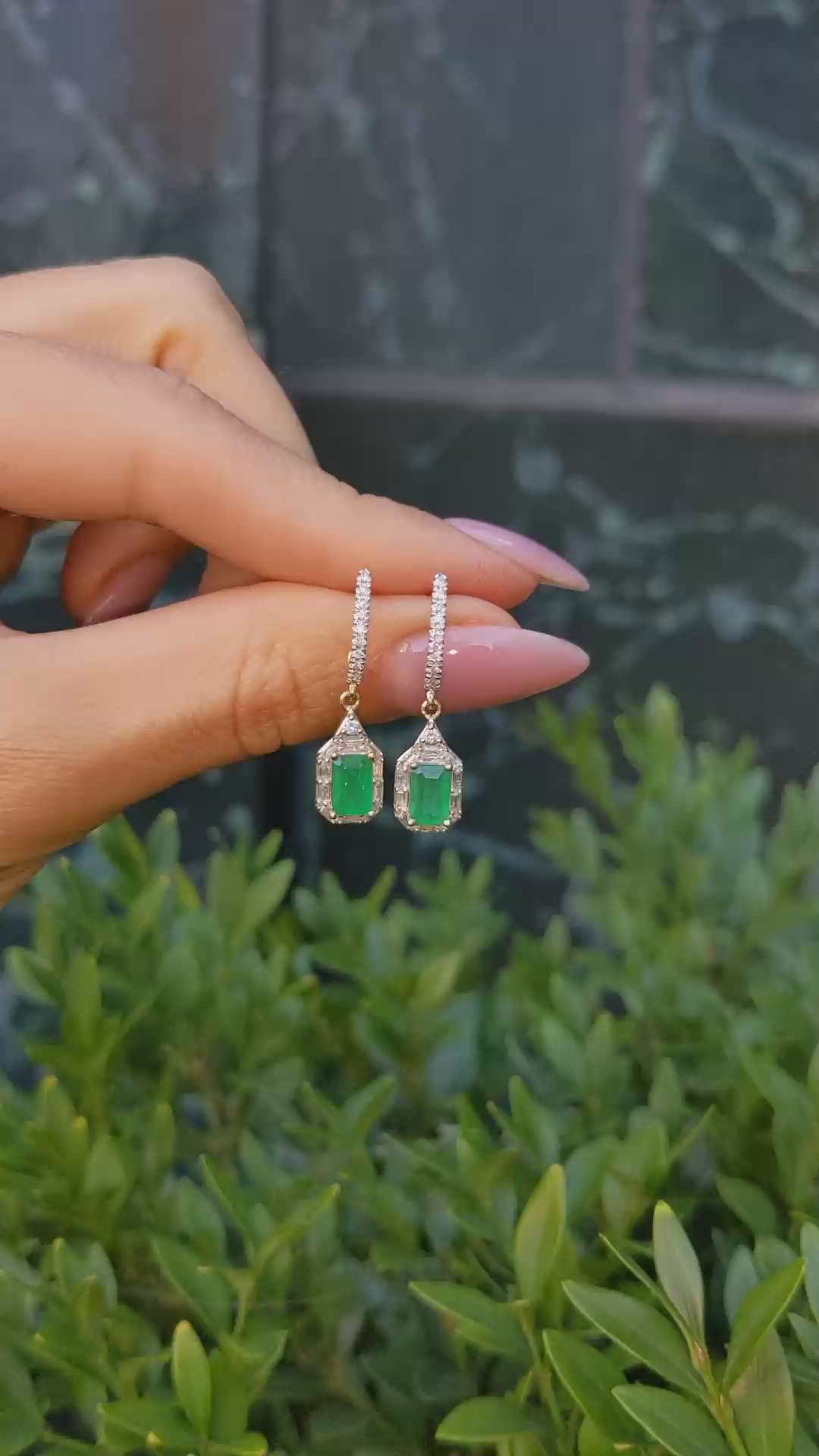 1.14 Ct.Tw. Emerald Natural Diamond Halo Earrings, 14K Yellow Gold Size Video