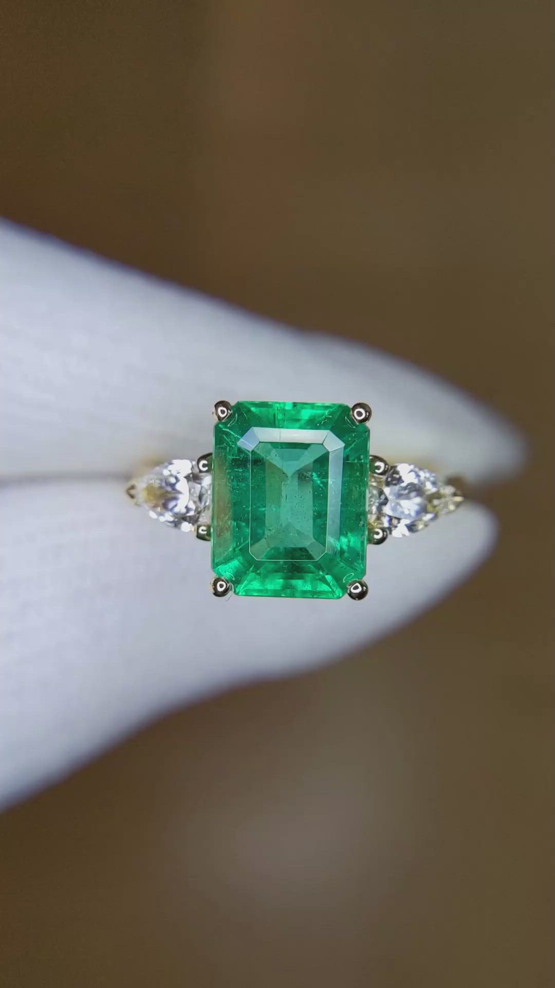 3.29 Ct. Emerald Natural Diamond Three Stone Ring, 18K Yellow Gold Size Video