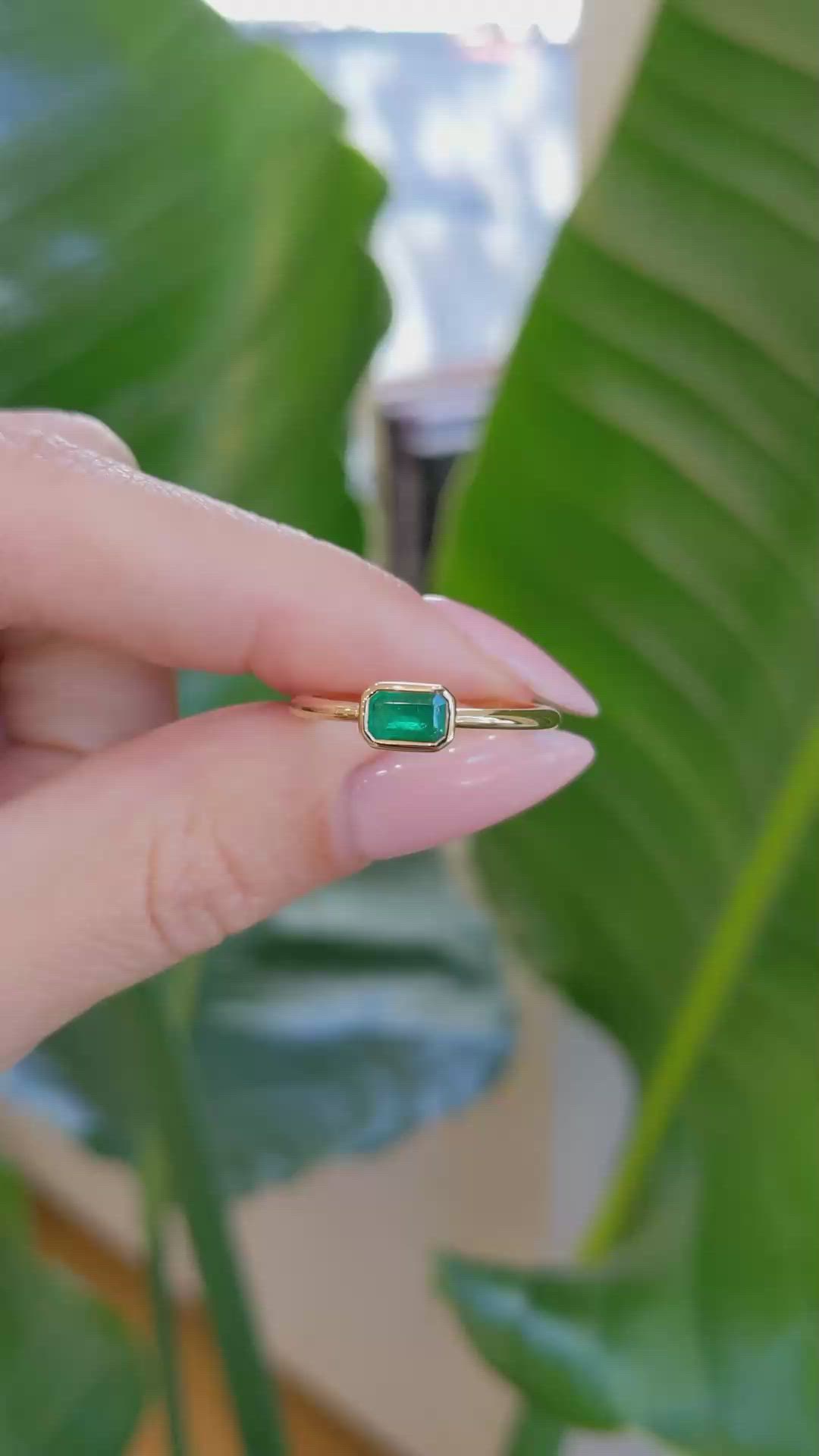 0.41 Ct. Emerald Bezel Ring, 18K Yellow Gold Size Video