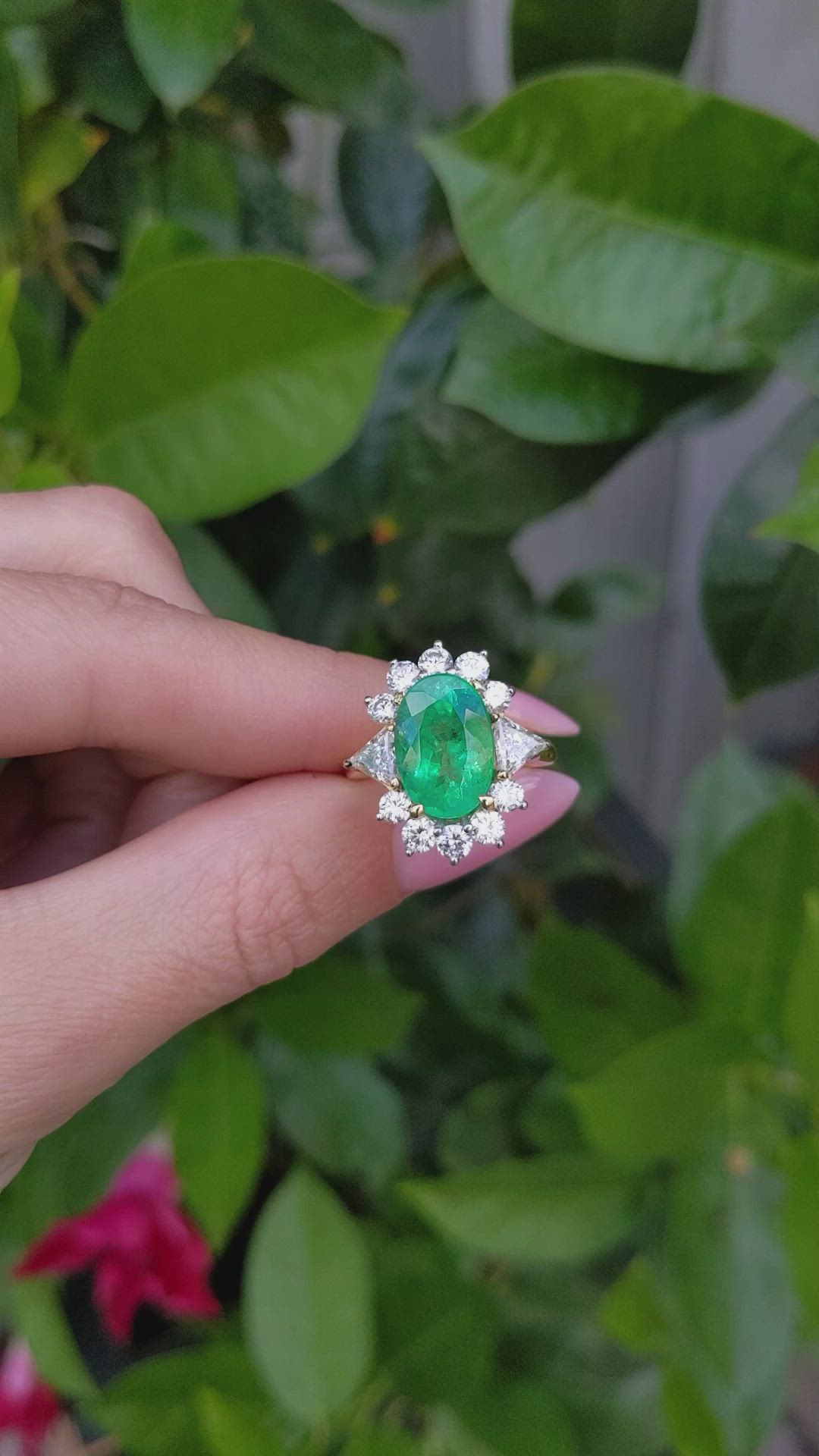 3.90 Ct. Emerald Natural Diamond Halo Ring, 18K Yellow Gold Size Video