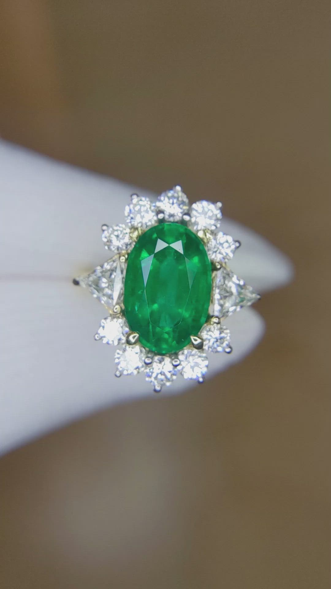 3.86 Ct. Emerald Natural Diamond Halo Ring, 18K Yellow Gold Size Video