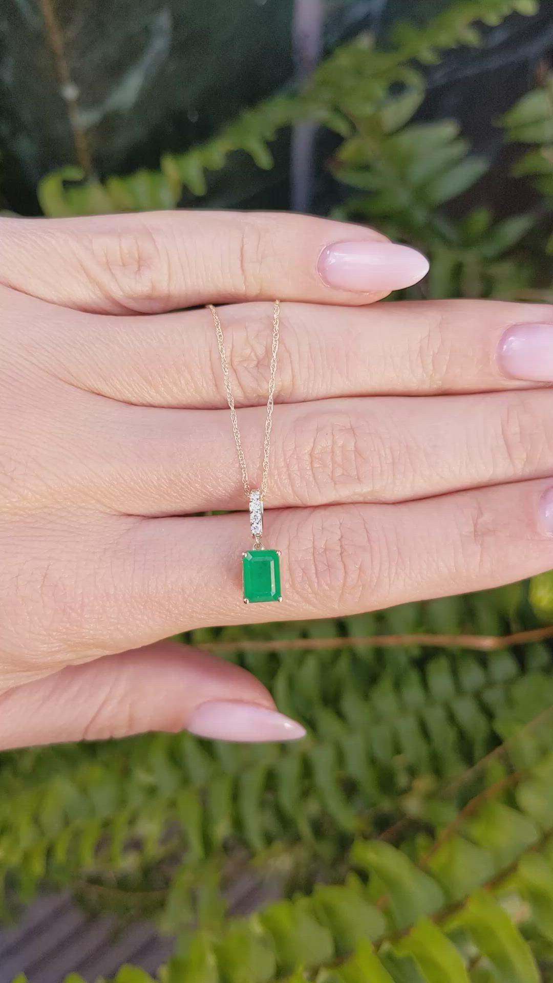 1.22 Ct. Emerald Natural Diamond Pave Necklace, 14K Yellow Gold Size Video