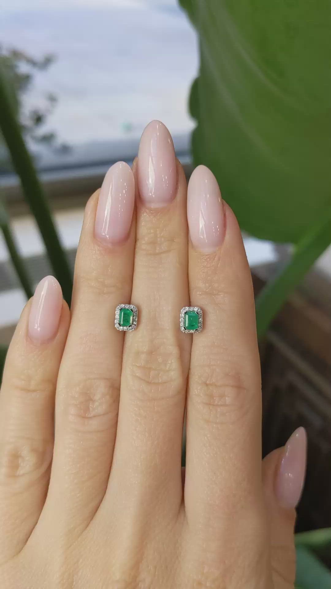 0.42&nbsp;Ct.Tw.Total Carat Weight Emerald and Natural Diamond Studs Earrings, 14K White Gold Size Video