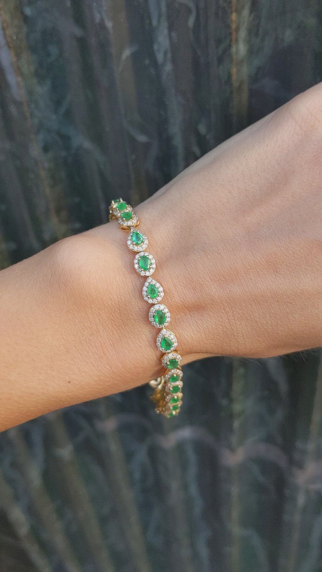 3.22 Ct.Tw. Emerald Natural Diamond Halo Bracelet, 18K Yellow Gold Size Video