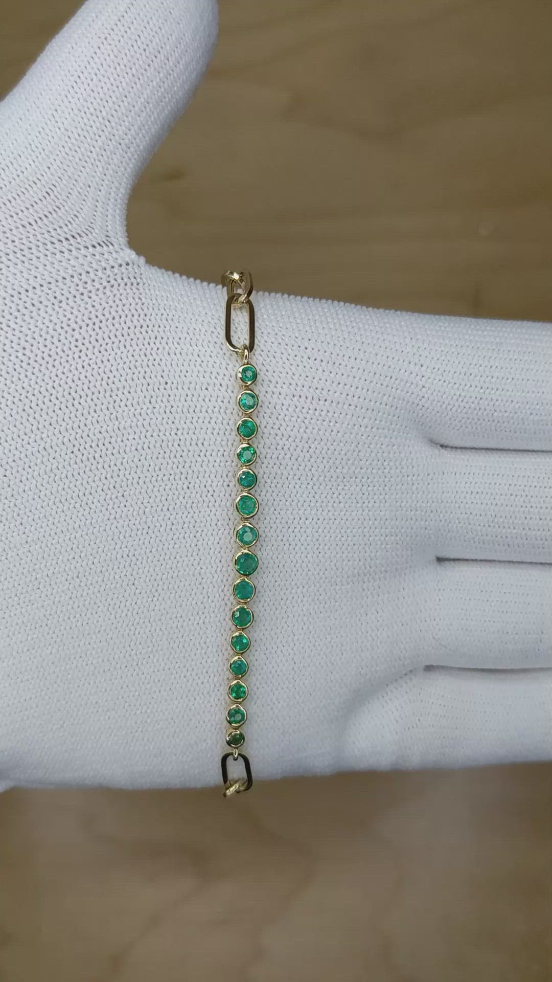 0.86 Ct.Tw. Emerald Bezel Bracelet, 14K Yellow Gold Size Video