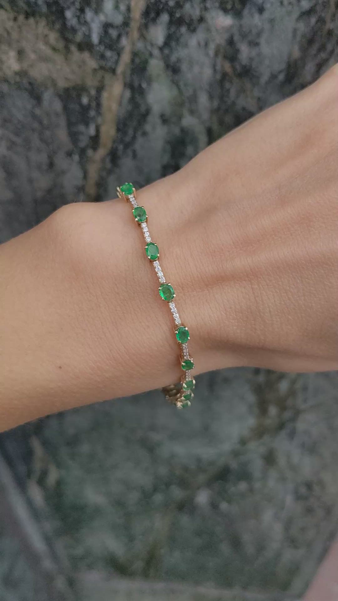 2.61 Ct.Tw. Emerald Natural Diamond Pave Bracelet, 14K Yellow Gold Size Video