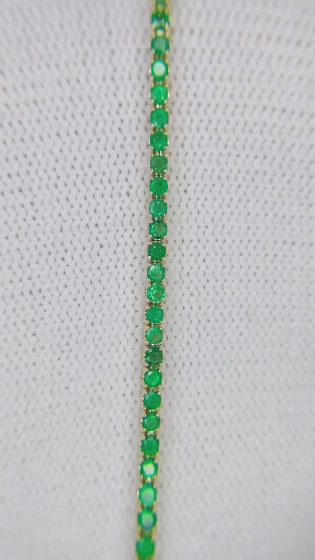 1.88&nbsp;Ct.Tw.Total Carat Weight Emerald Tennis/Line Bracelet, 14K Yellow Gold Size Video
