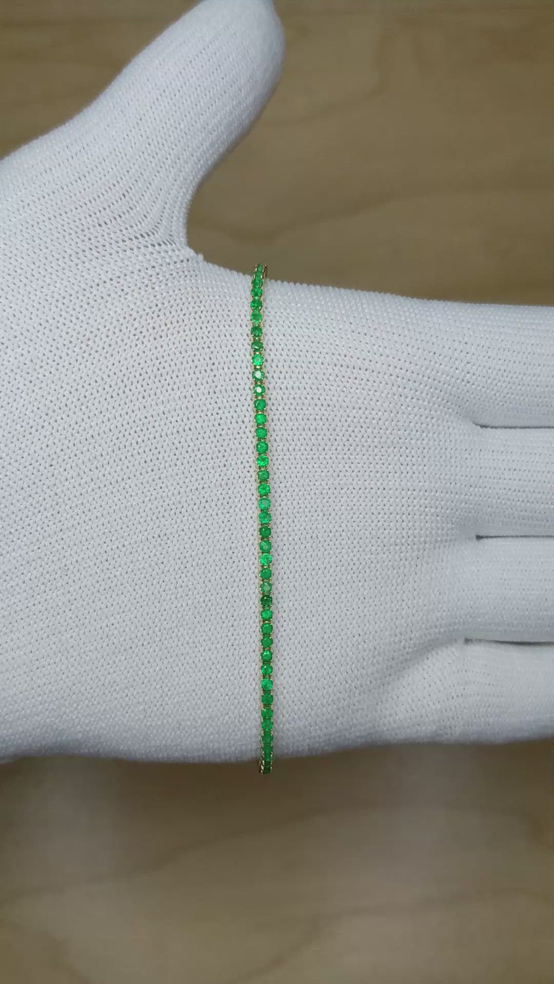 1.88&nbsp;Ct.Tw.Total Carat Weight Emerald Tennis/Line Bracelet, 14K Yellow Gold Size Video