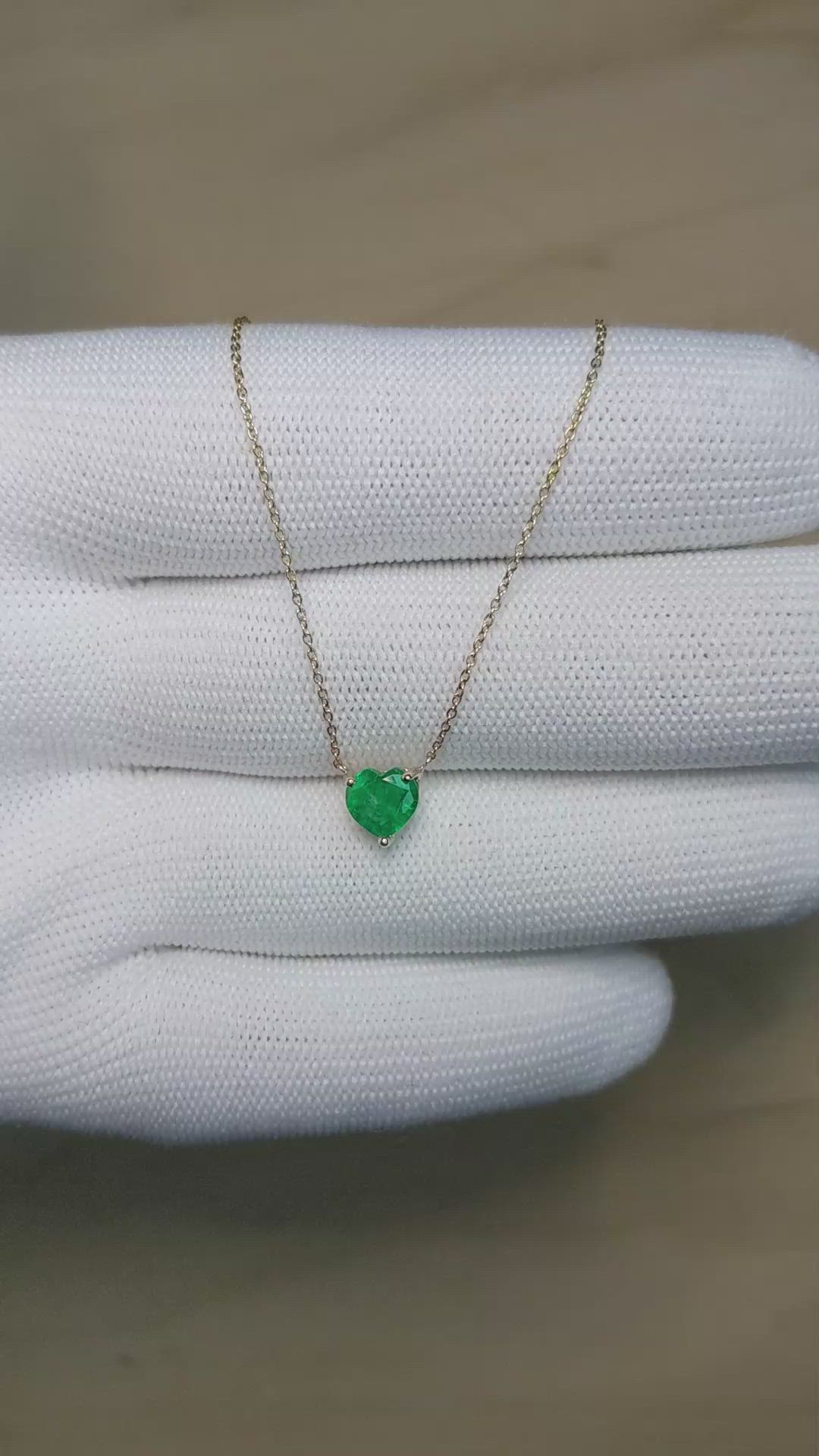 1.02 Ct. Emerald Solitaire Necklace, 14K Yellow Gold Size Video