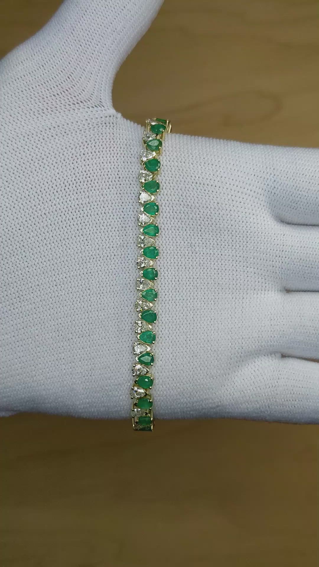 4.76&nbsp;Ct.Tw.Total Carat Weight Emerald and Natural Diamond Tennis/Line Bracelet, 14K Yellow Gold Size Video