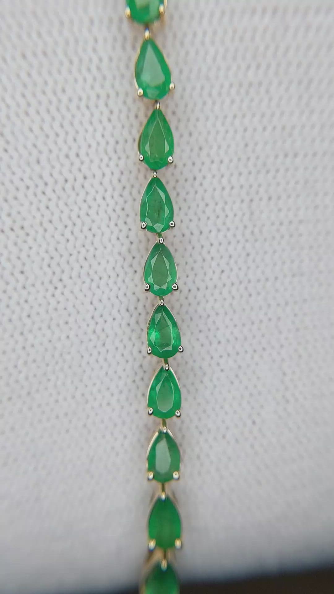 5.42 Ct.Tw.Total Carat Weight Emerald Tennis/Line Bracelet, 14K Yellow Gold Size Video