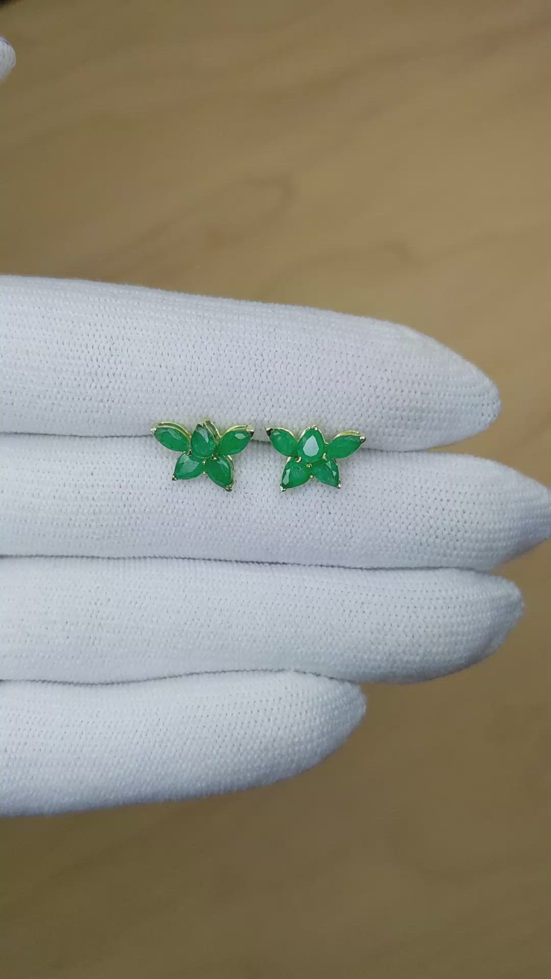 1.68&nbsp;Ct.Tw.Total Carat Weight Emerald Studs Earrings, 14K Yellow Gold Size Video