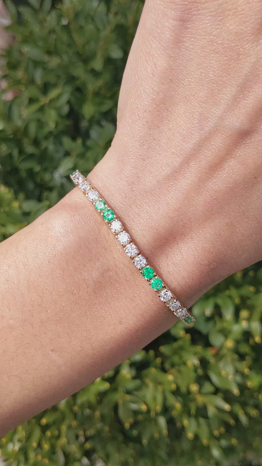 1.96&nbsp;Ct.Tw.Total Carat Weight Emerald and Natural Diamond Tennis/Line Bracelet, 14K Yellow Gold Size Video
