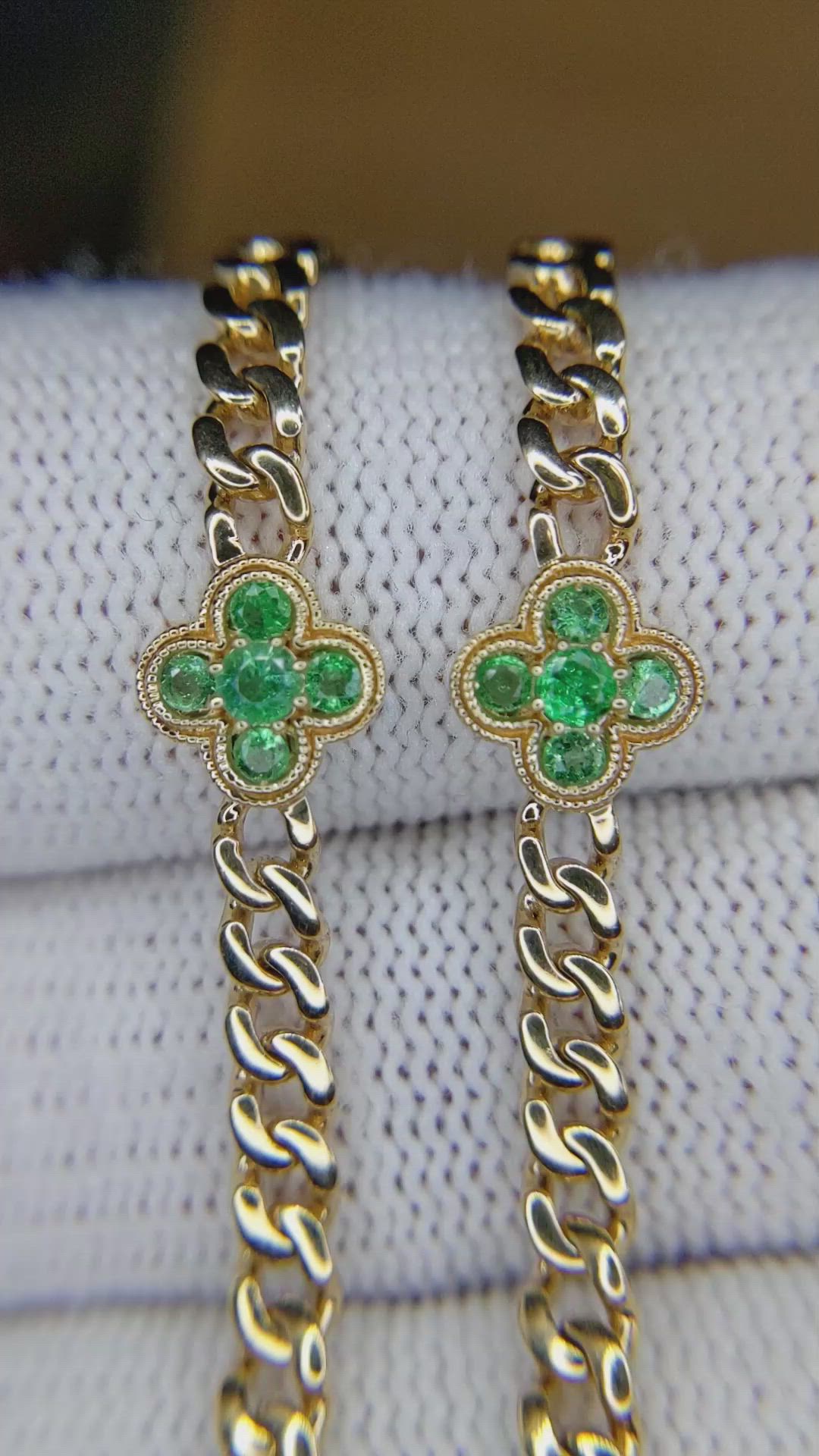 0.69 Ct. Emerald Bezel Pendant, 14K Yellow Gold Size Video