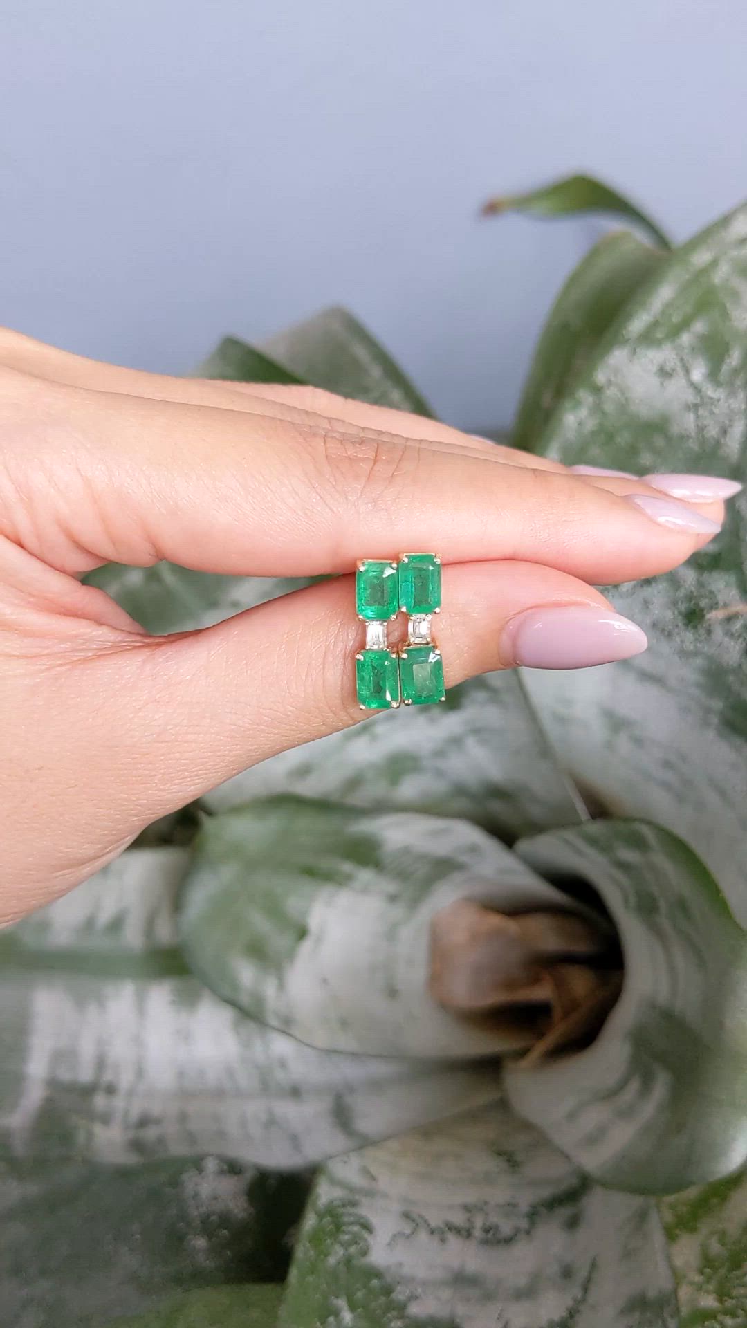 3.76&nbsp;Ct.Tw.Total Carat Weight Emerald and Natural Diamond Studs Earrings, 14K Yellow Gold Size Video