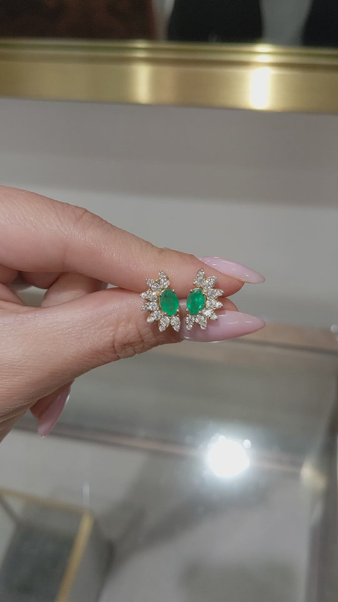0.82&nbsp;Ct.Tw.Total Carat Weight Emerald and Natural Diamond Studs Earrings, 14K Yellow Gold Size Video