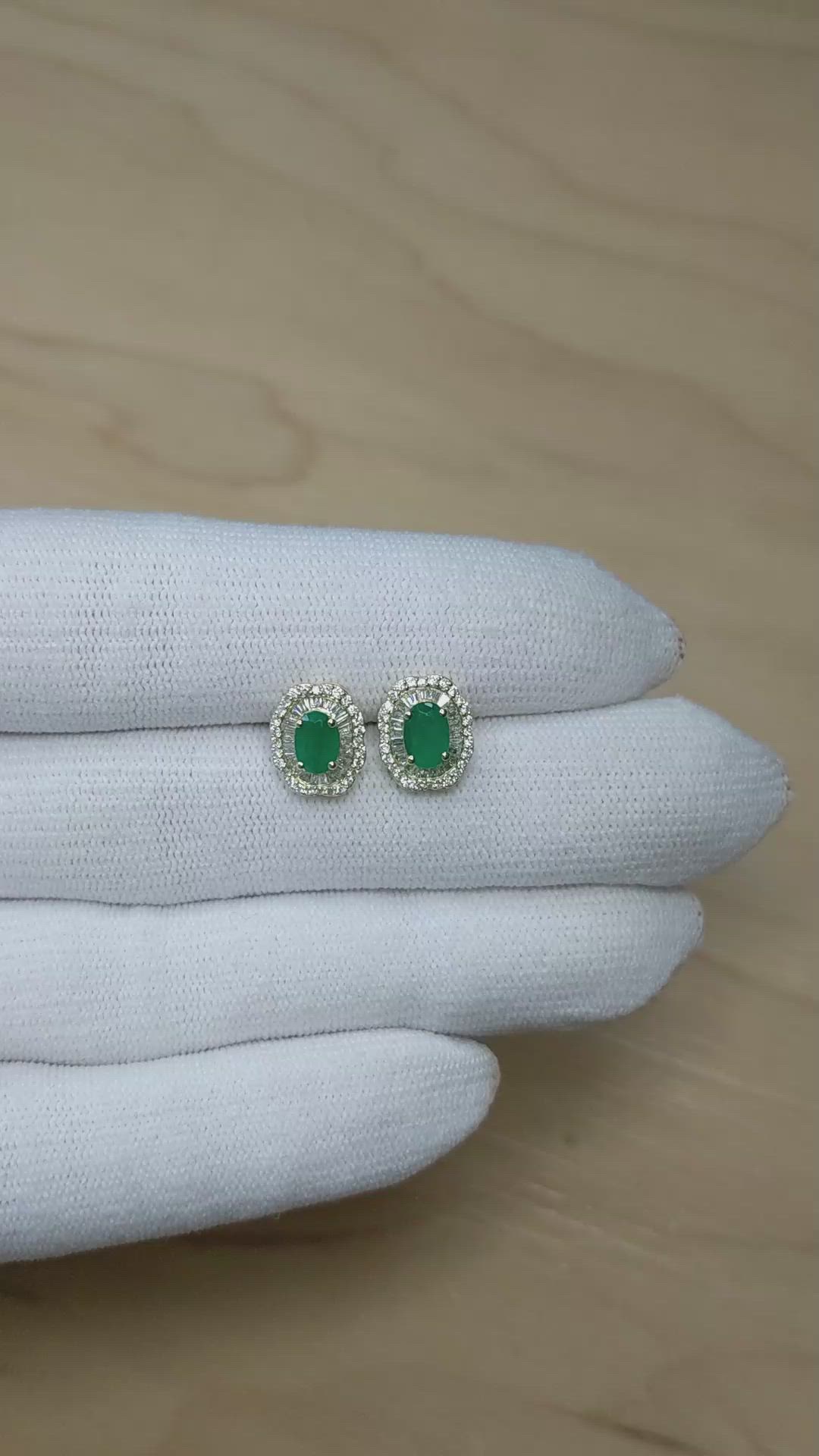 0.95&nbsp;Ct.Tw.Total Carat Weight Emerald and Natural Diamond Studs Earrings, 14K Yellow Gold Size Video