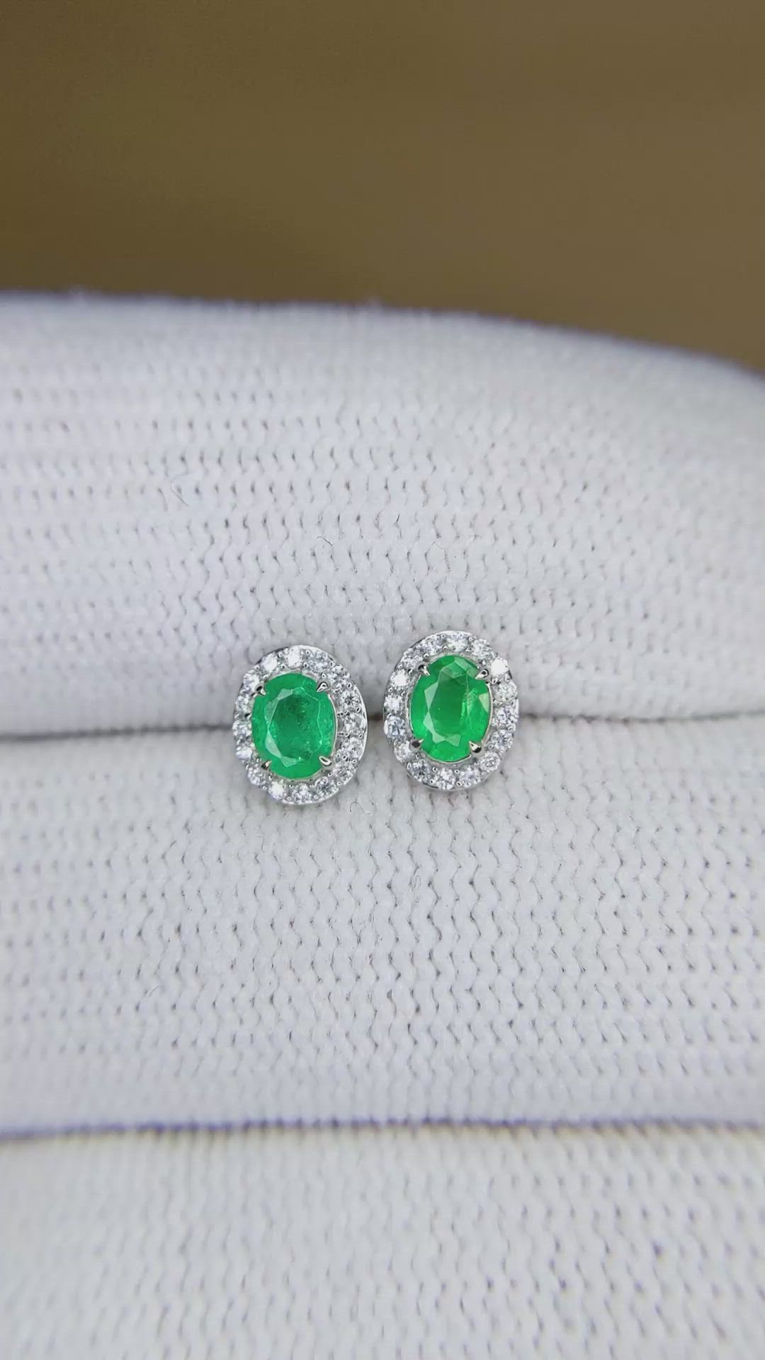 0.33&nbsp;Ct.Tw.Total Carat Weight Emerald and Natural Diamond Studs Earrings, 14K White Gold Size Video