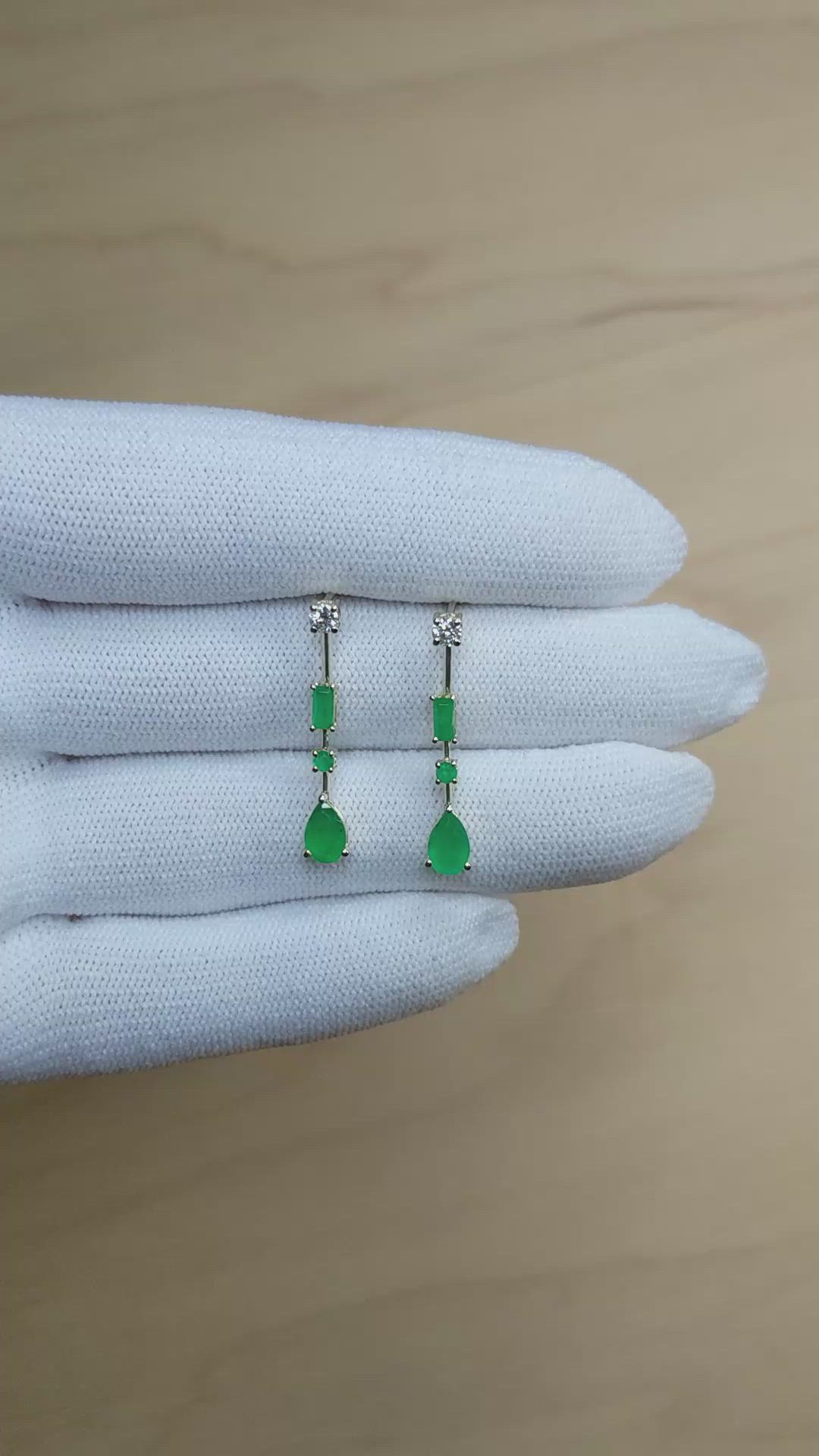 1.10&nbsp;Ct.Tw.Total Carat Weight Emerald and Natural Diamond Drops Earrings, 14K Yellow Gold Size Video