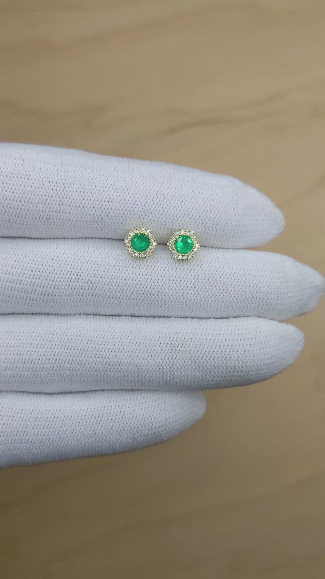 0.31&nbsp;Ct.Tw.Total Carat Weight Emerald and Natural Diamond Studs Earrings, 14K Yellow Gold Size Video