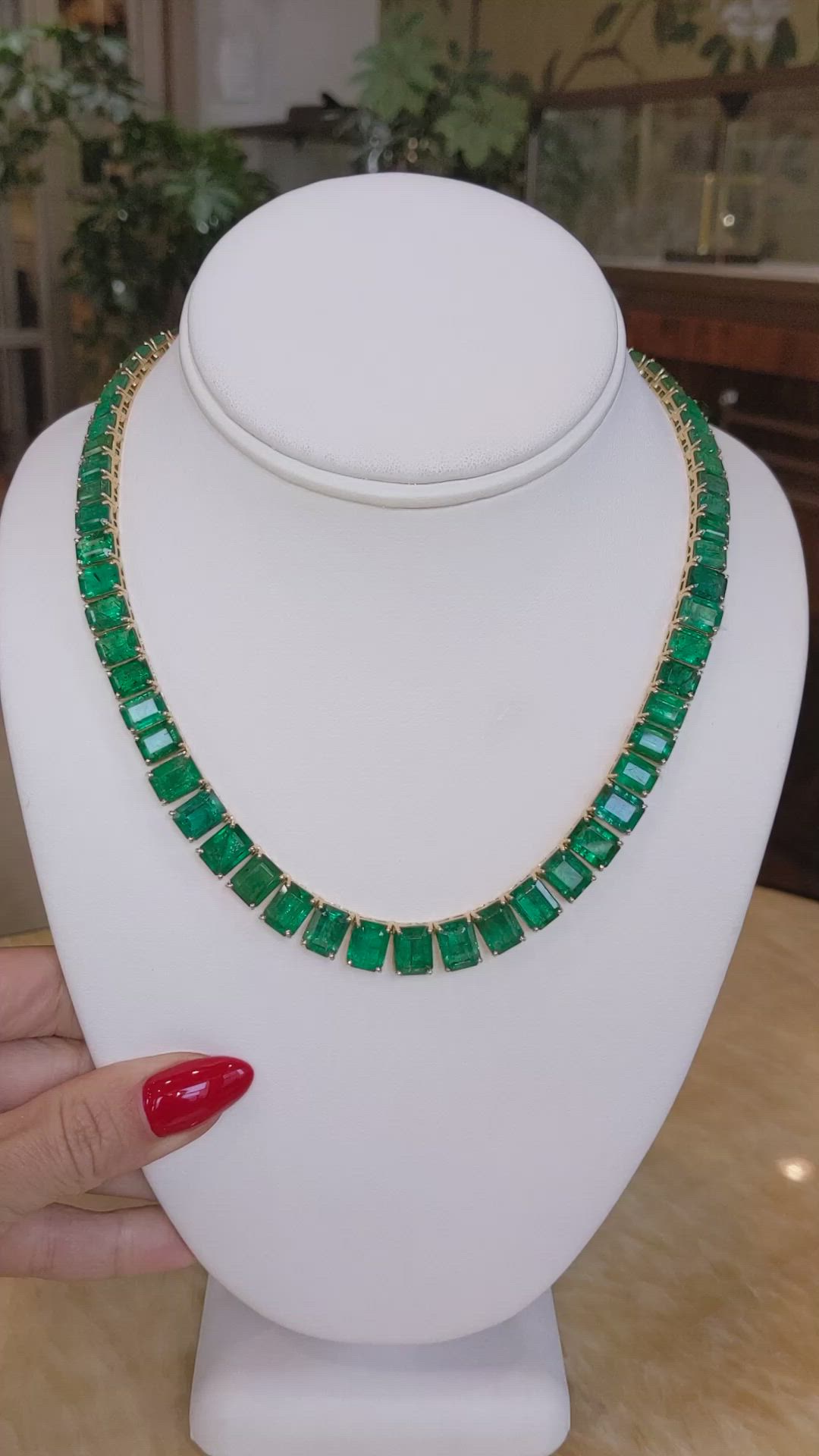 25.60 Ct. Emerald Accent Stones Necklace, 18K Yellow Gold Size Video