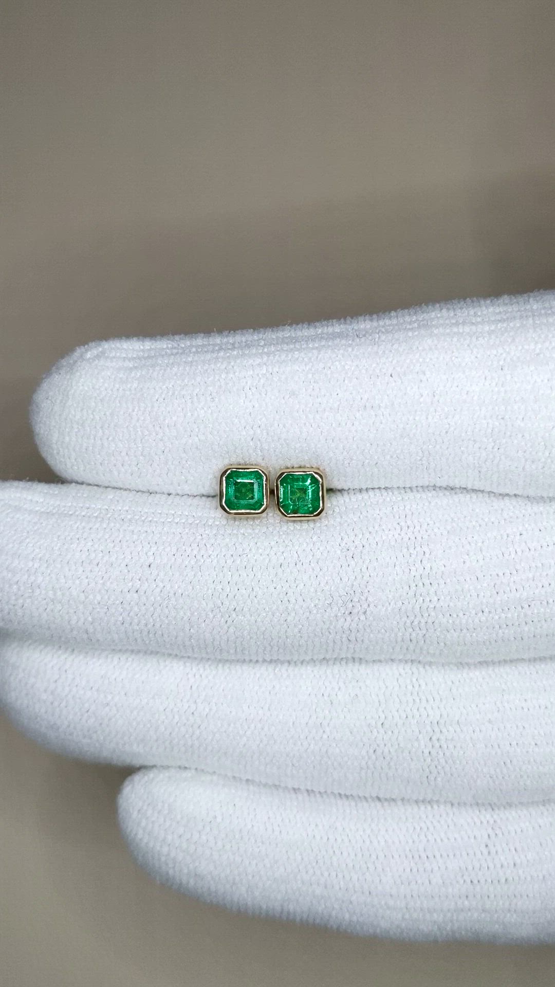 0.54&nbsp;Ct.Tw.Total Carat Weight Emerald Studs Earrings, 14K Yellow Gold Size Video