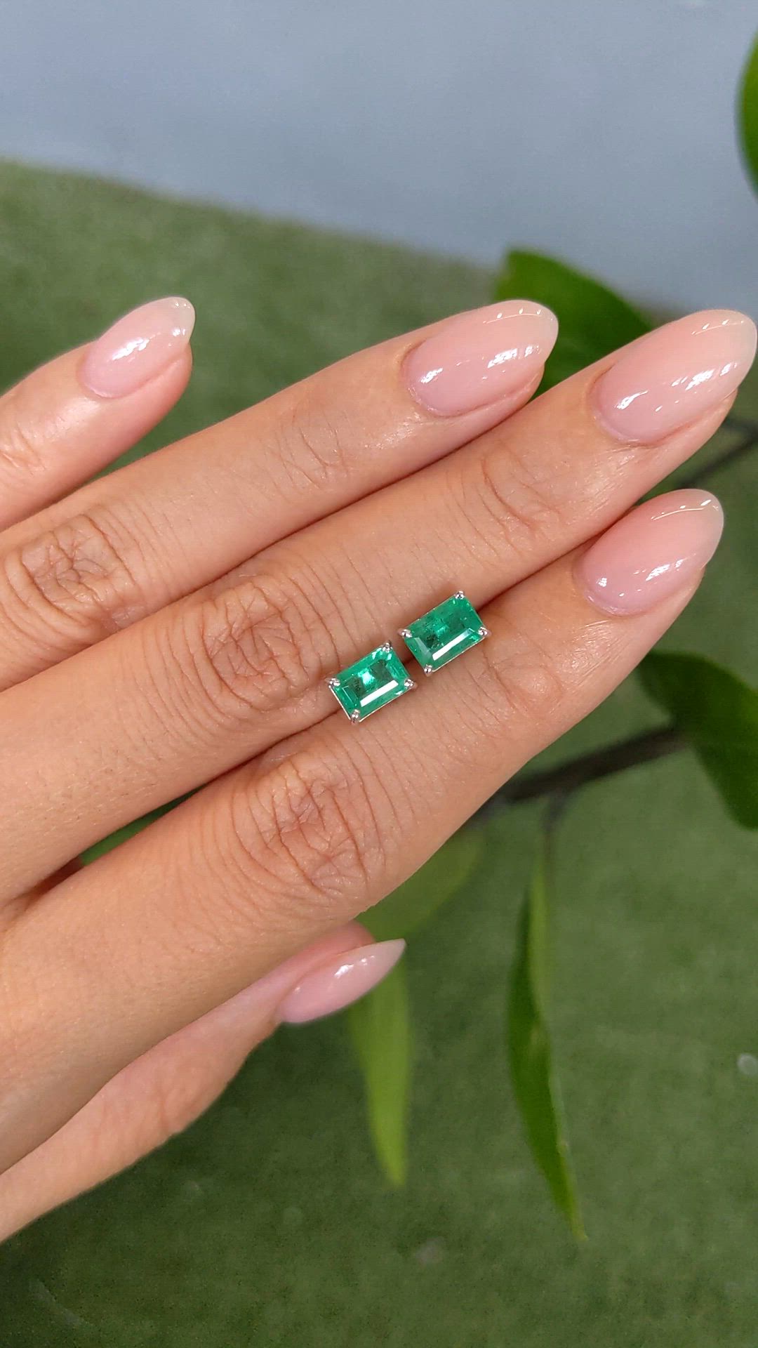 1.71&nbsp;Ct.Tw.Total Carat Weight Emerald Studs Earrings, 14K White Gold Size Video