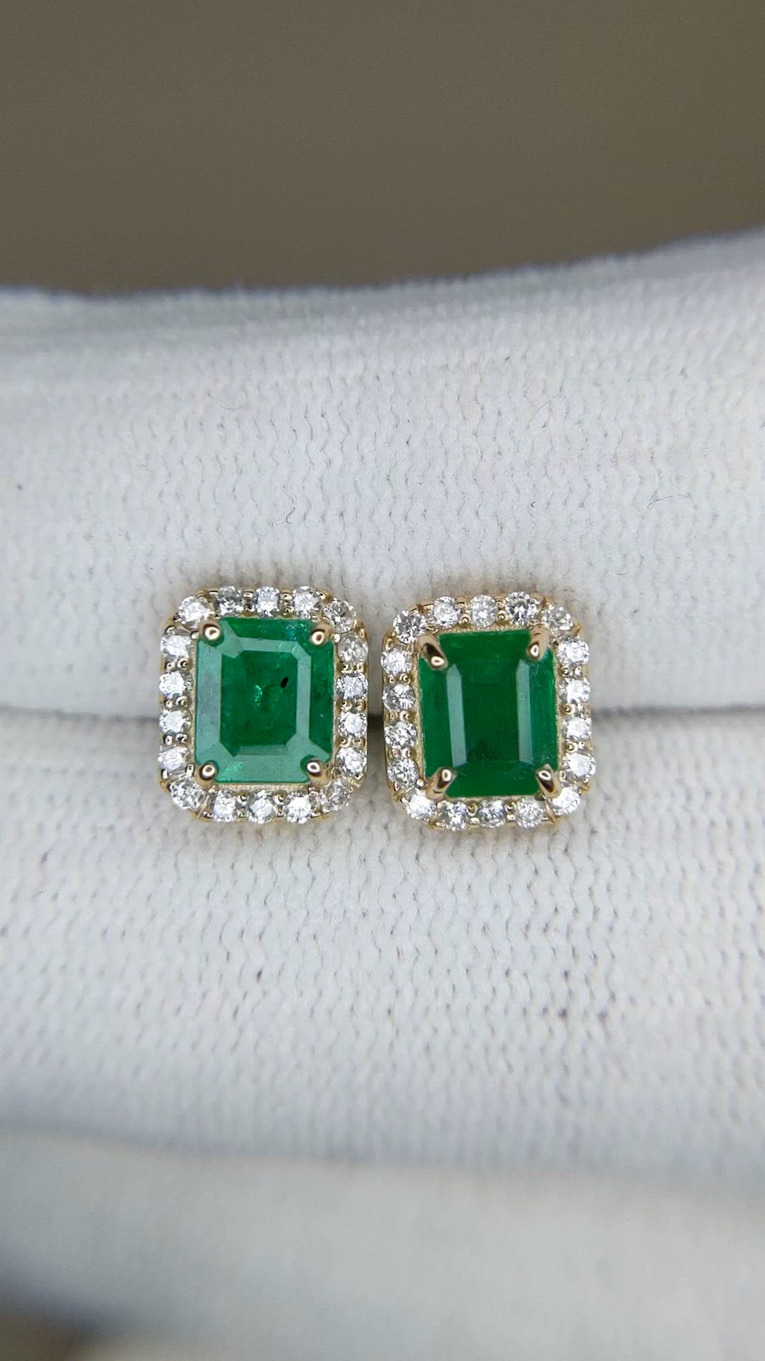 1.75 Ct.Tw.Total Carat Weight Emerald and Natural Diamond Studs Earrings, 18K Yellow Gold Size Video