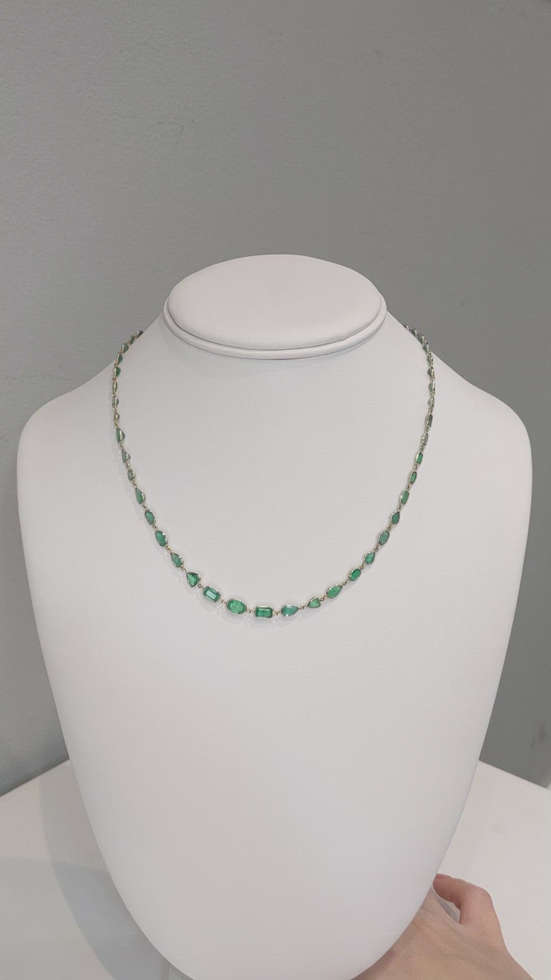 13.52 Ct. Emerald Bezel Necklace, 14K Yellow Gold Size Video