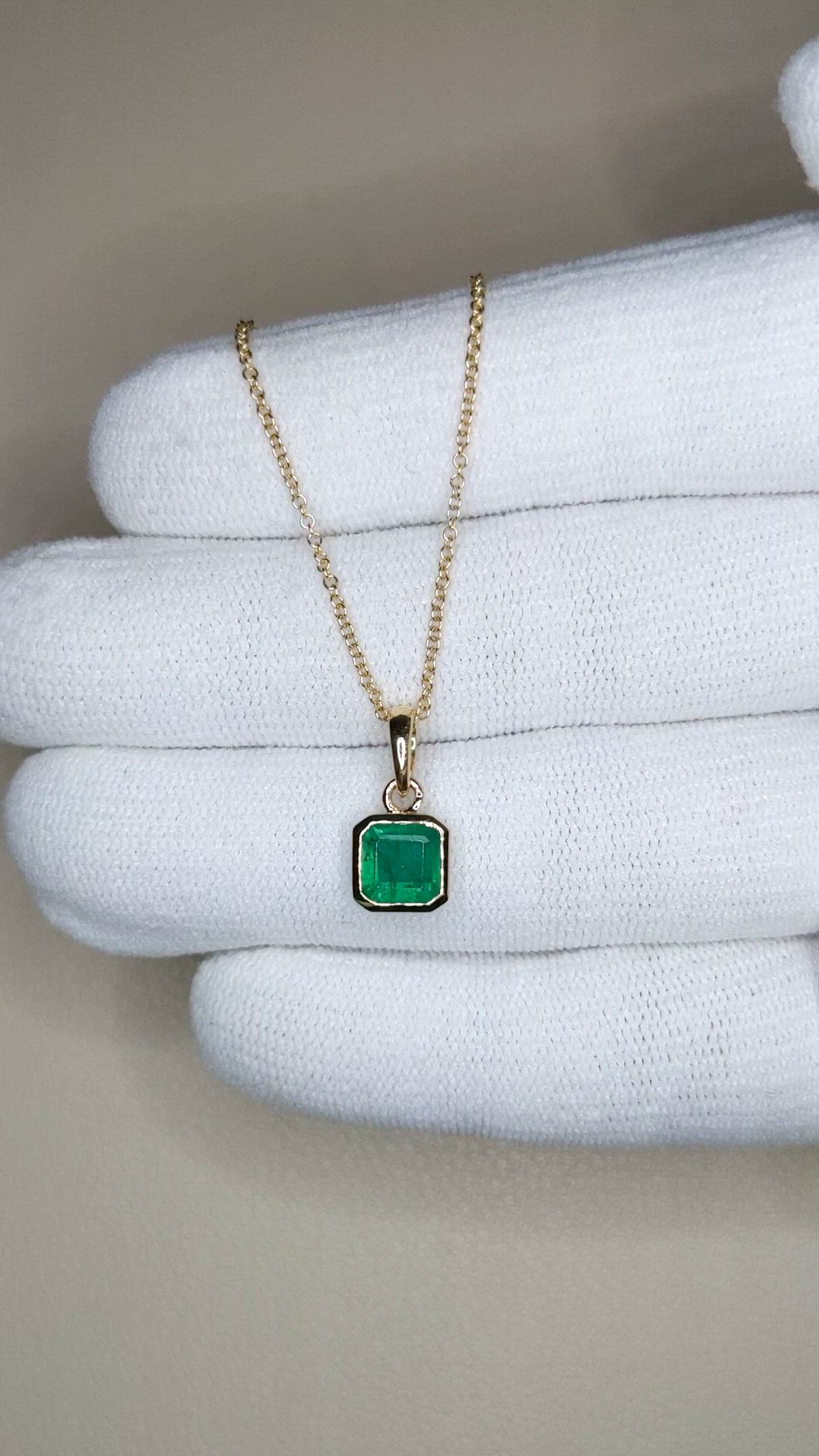 0.99 Ct. Emerald Bezel Pendant, 14K Yellow Gold Size Video