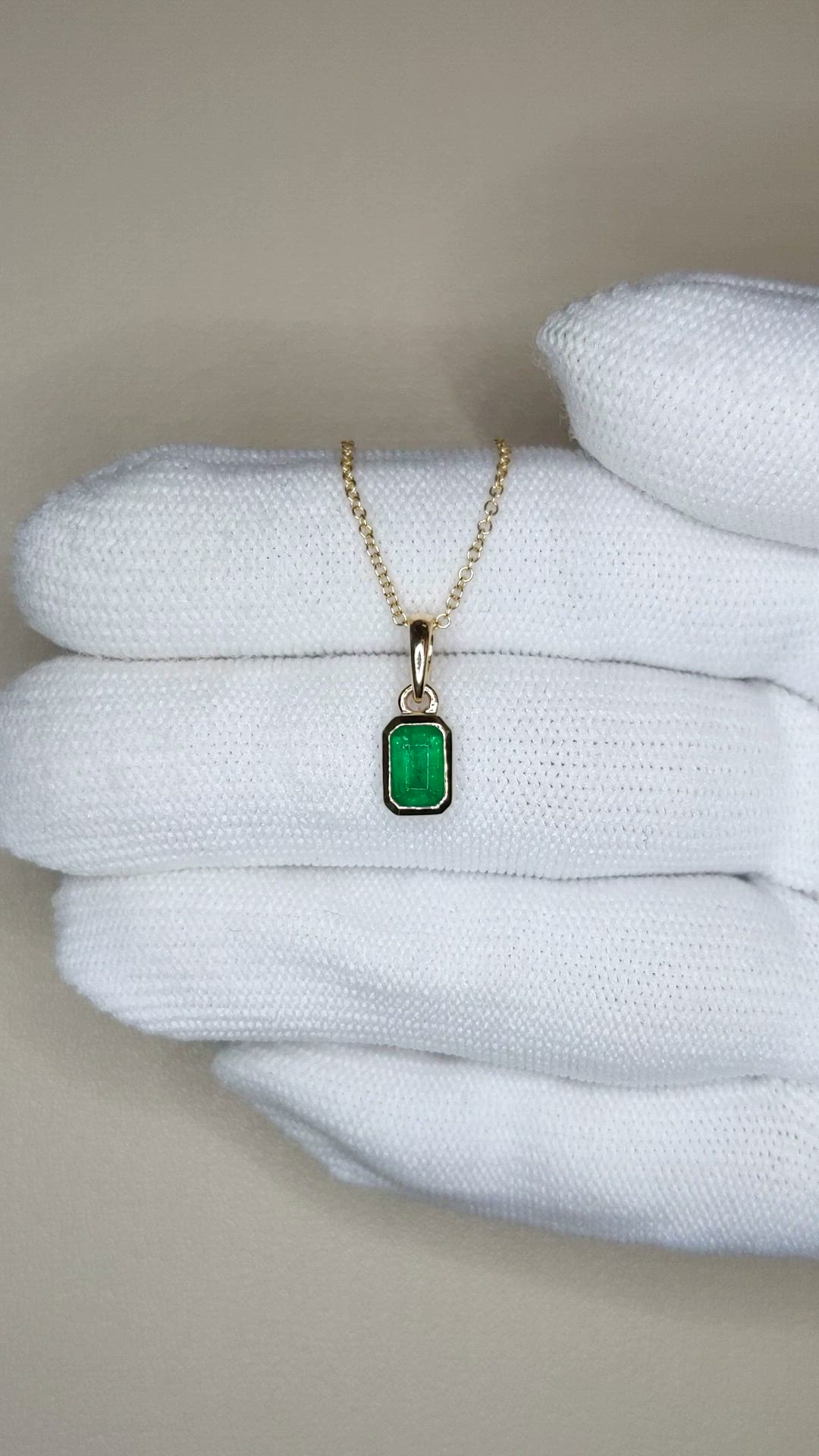 0.53 Ct. Emerald Bezel Pendant, 14K Yellow Gold Size Video