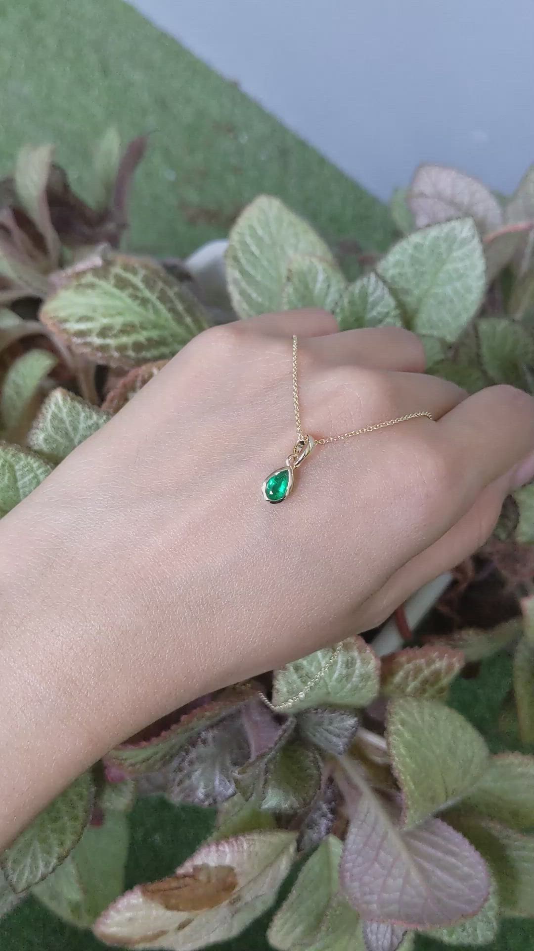 0.50 Ct. Emerald Bezel Pendant, 14K Yellow Gold Size Video