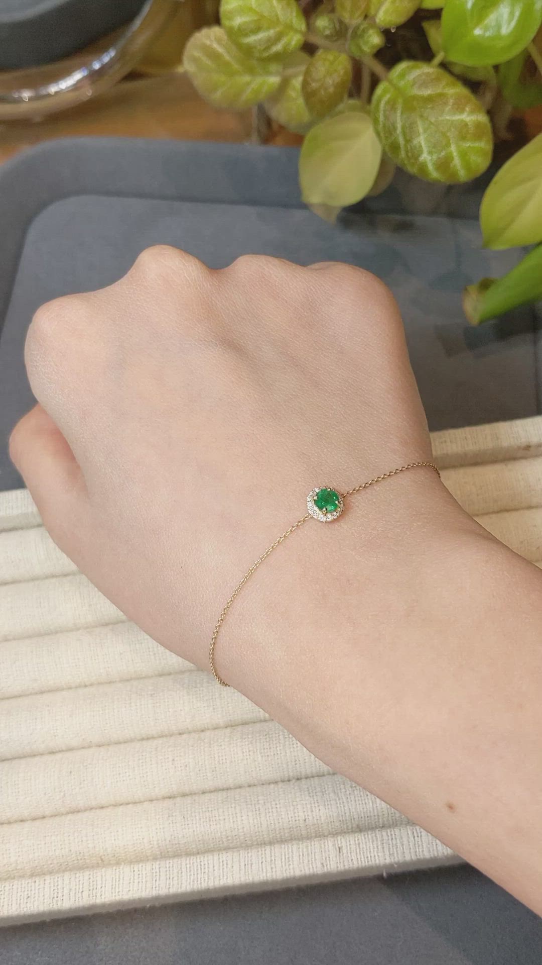 0.41&nbsp;Ct.Tw.Total Carat Weight Emerald and Natural Diamond Pave Bracelet, 14K Yellow Gold Size Video