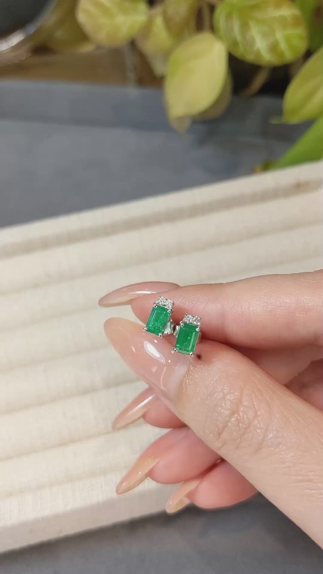 0.88&nbsp;Ct.Tw.Total Carat Weight Emerald and Natural Diamond Studs Earrings, 18K White Gold Size Video