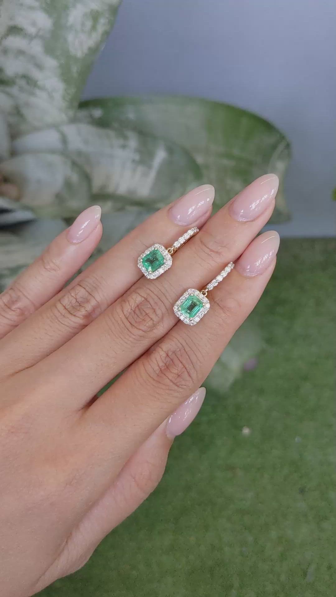 1.50&nbsp;Ct.Tw.Total Carat Weight Emerald and Natural Diamond Pave Earrings, 14K Yellow Gold Size Video