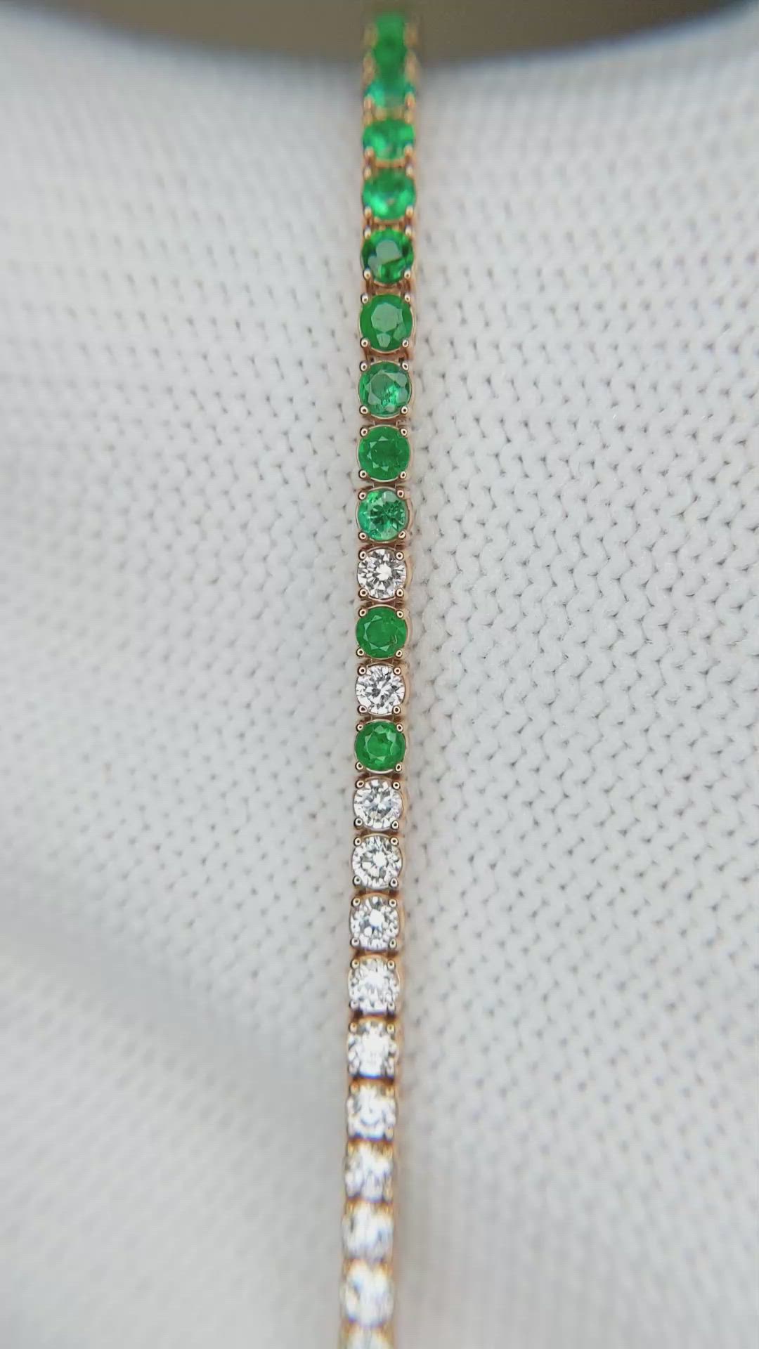1.15&nbsp;Ct.Tw.Total Carat Weight Emerald and Natural Diamond Tennis/Line Bracelet, 14K Yellow Gold Size Video