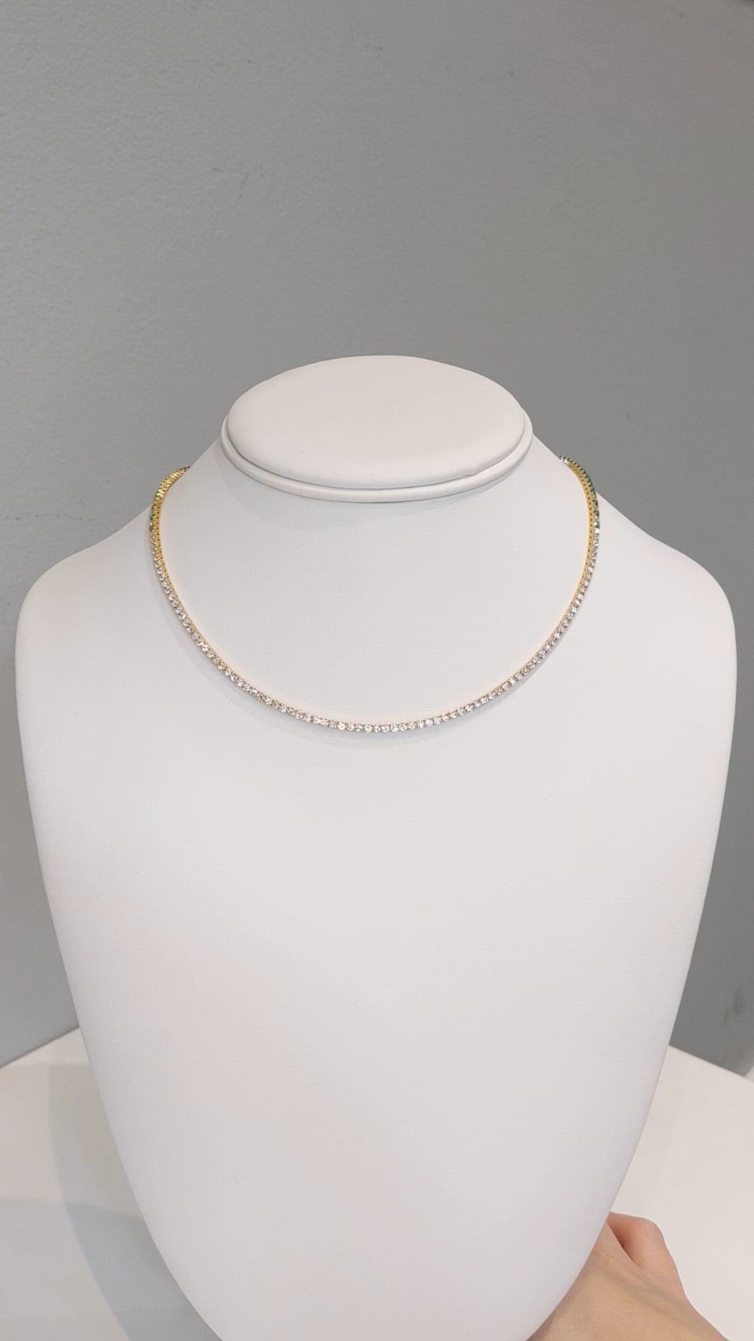 2.85 Ct. Emerald and Natural Diamond Tennis/Riviere Necklace, 14K Yellow Gold Size Video