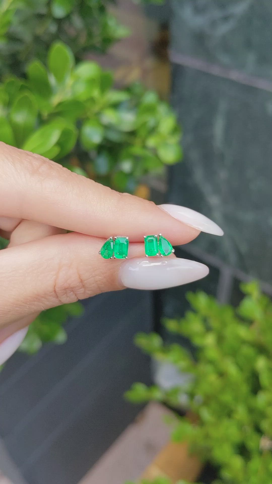 0.56&nbsp;Ct.Tw.Total Carat Weight Emerald Studs Earrings, 14K White Gold Size Video
